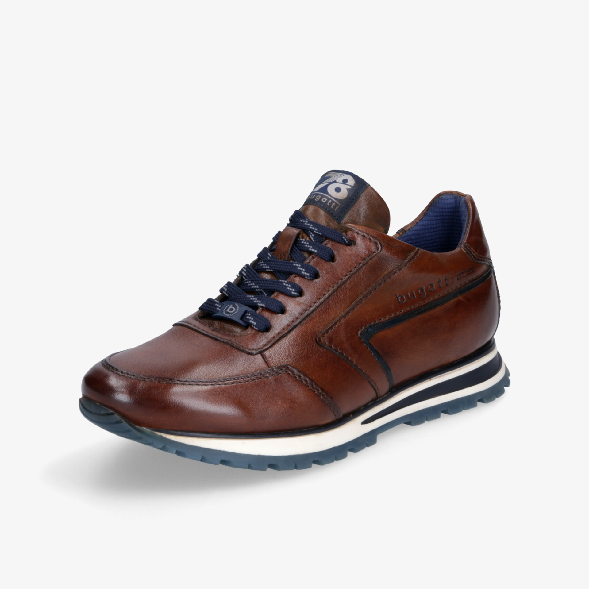 Moderner brauner Lederschuh mit rutschfester Sohle und sportlichem Design. Perfekt für Alltag und Freizeit.