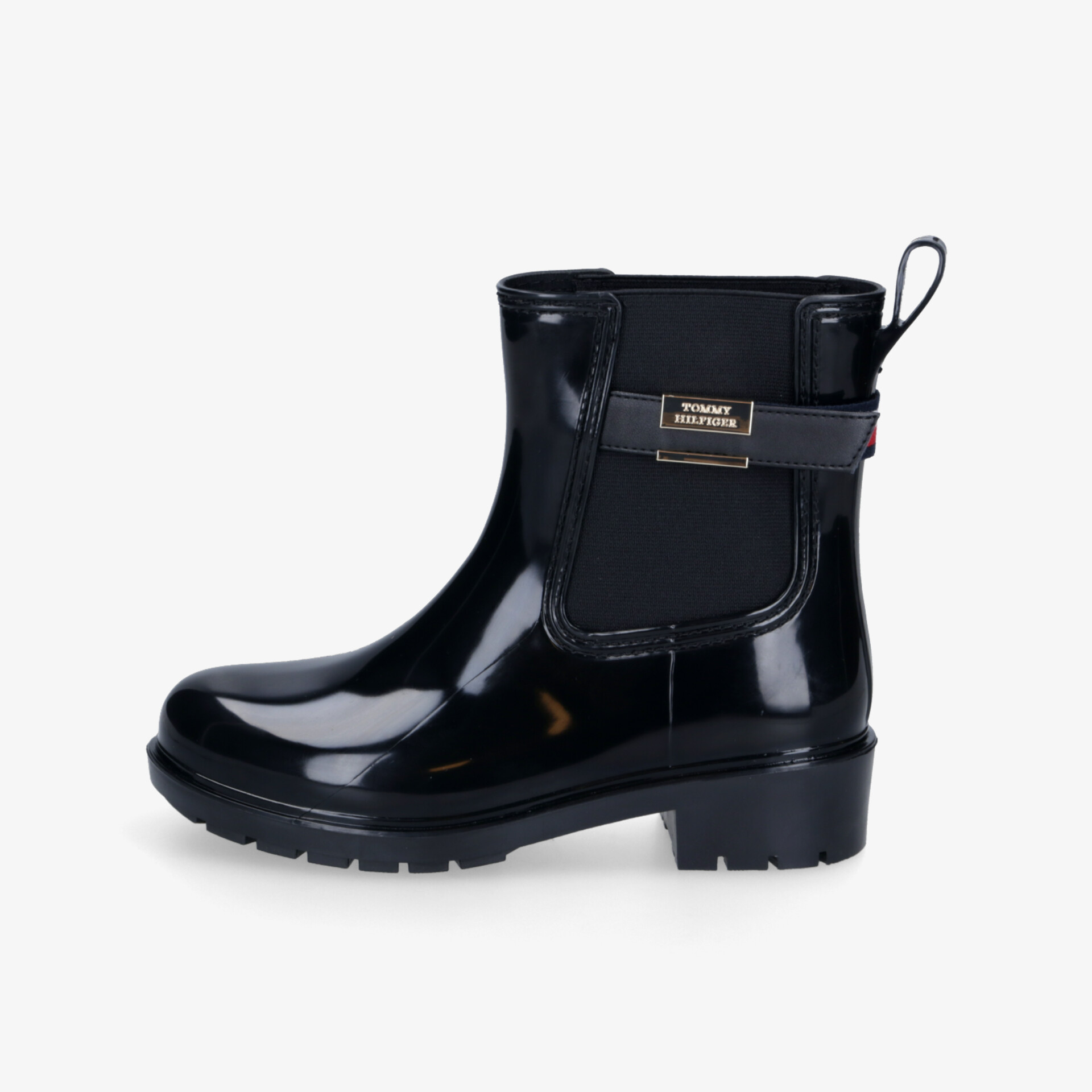 Glänzender schwarzer kurzer Regenstiefel mit robustem Design und rutschfester Sohle, ideal für nasses Wetter