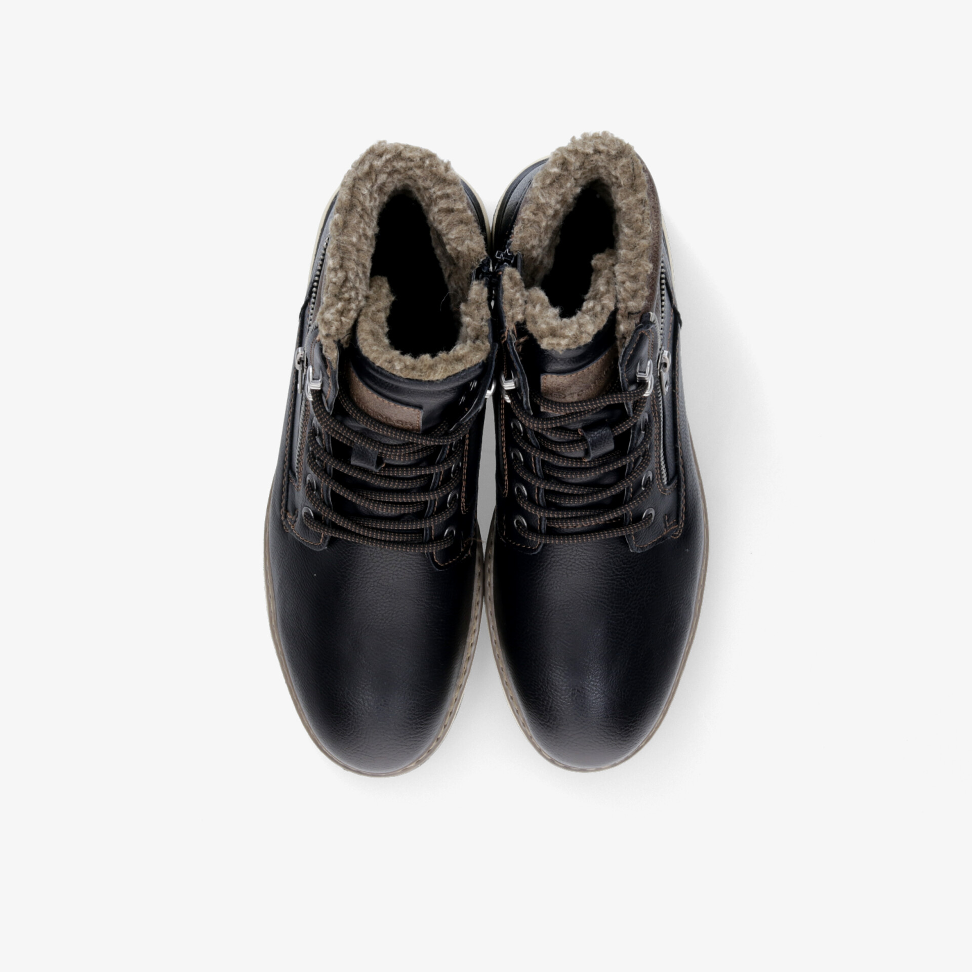 Gefütterte schwarze Schuhe mit schnürsenkeln und robuster Sohle, bequeme und warme Passform