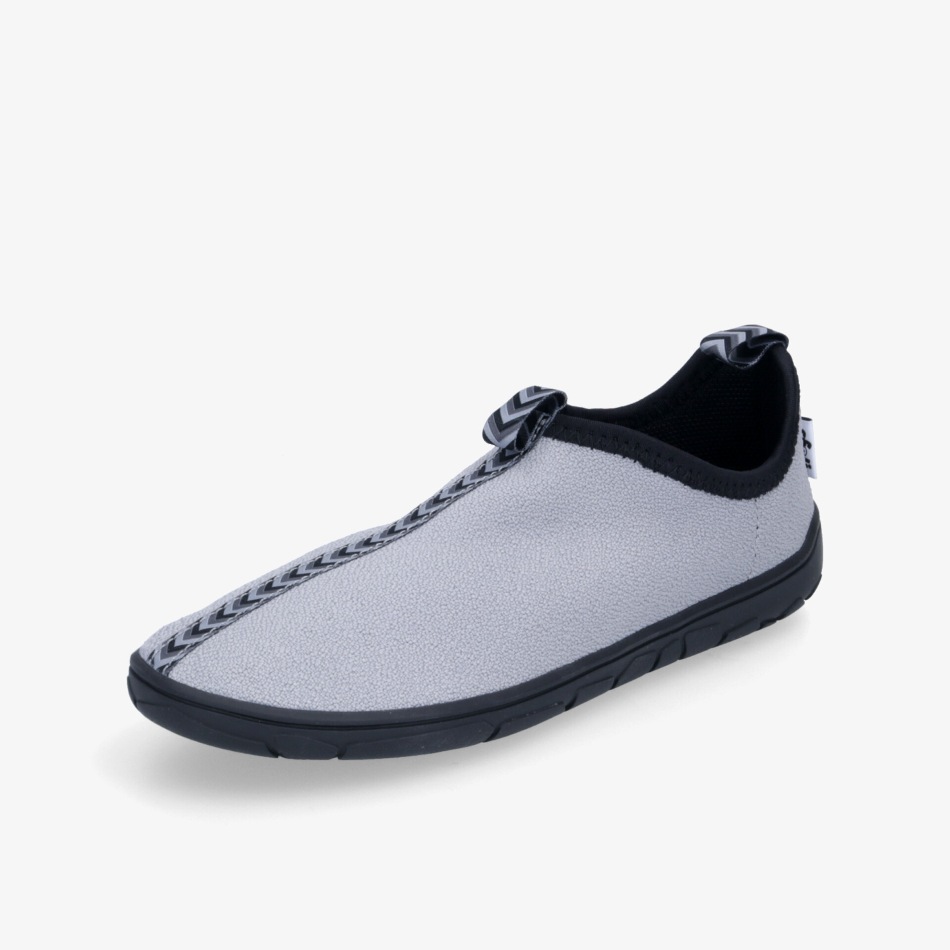 leichter, atmungsaktiver Schuh mit komfortabler Passform und rutschfester Sohle für hohe Bewegungsfreiheit