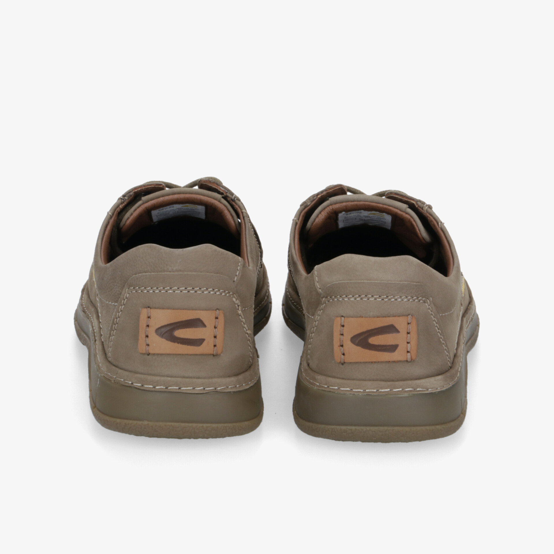 Robuste und bequeme Schuhe mit gepolstertem Fersenbereich und rutschfester Sohle, ideal für den Alltag
