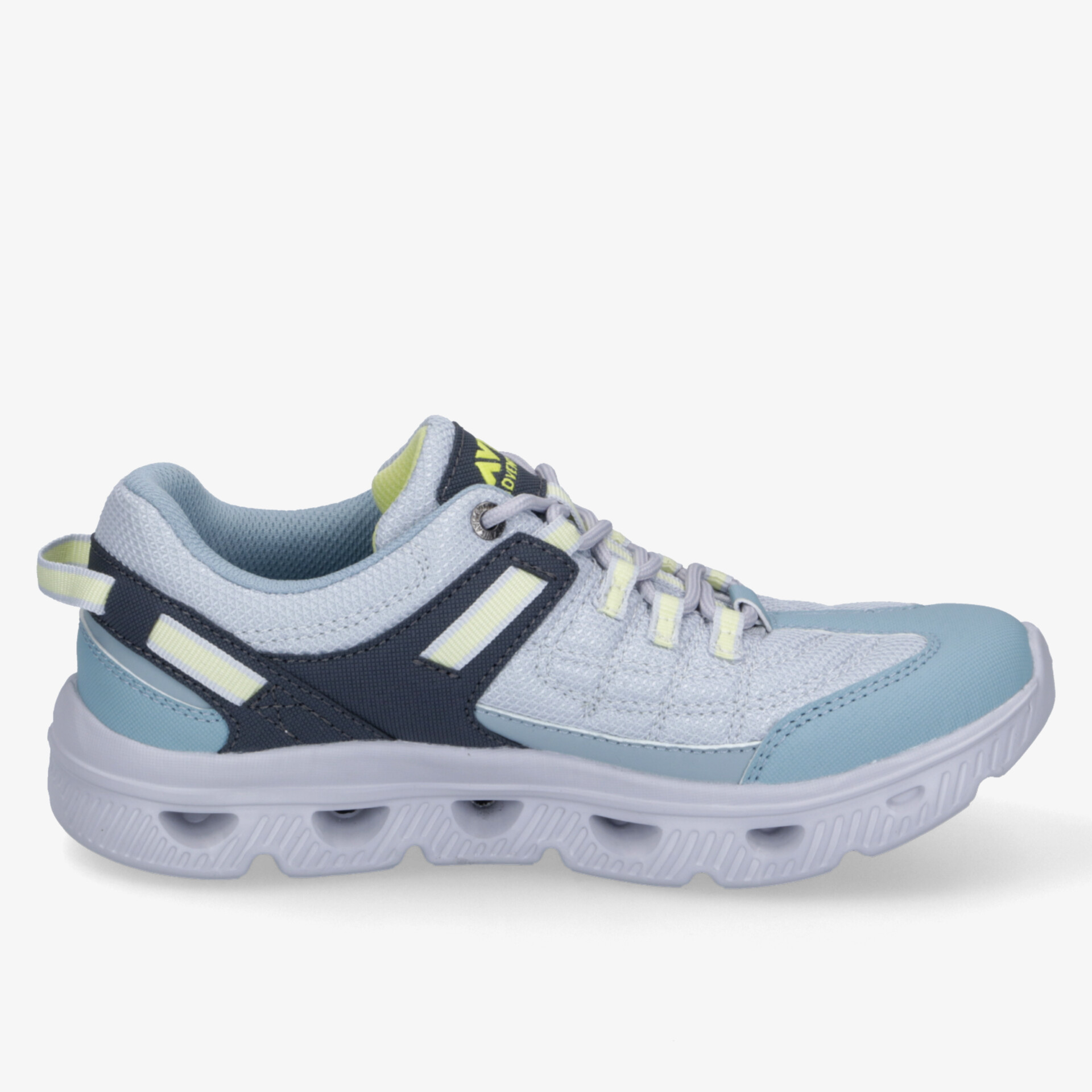 Moderner Sneaker mit flexibler Sohle und atmungsaktivem Mesh-Obermaterial für ultimativen Tragekomfort.