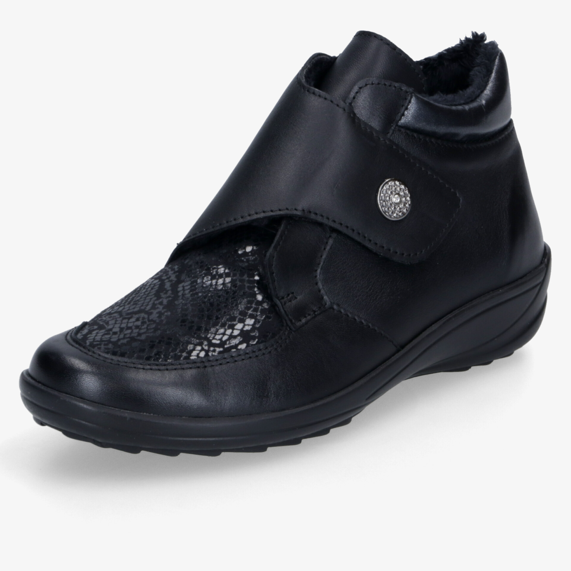 Schwarzer bequemer Halbschuh mit Komfortverschluss, robuster rutschfester Sohle und weichem Innenfutter