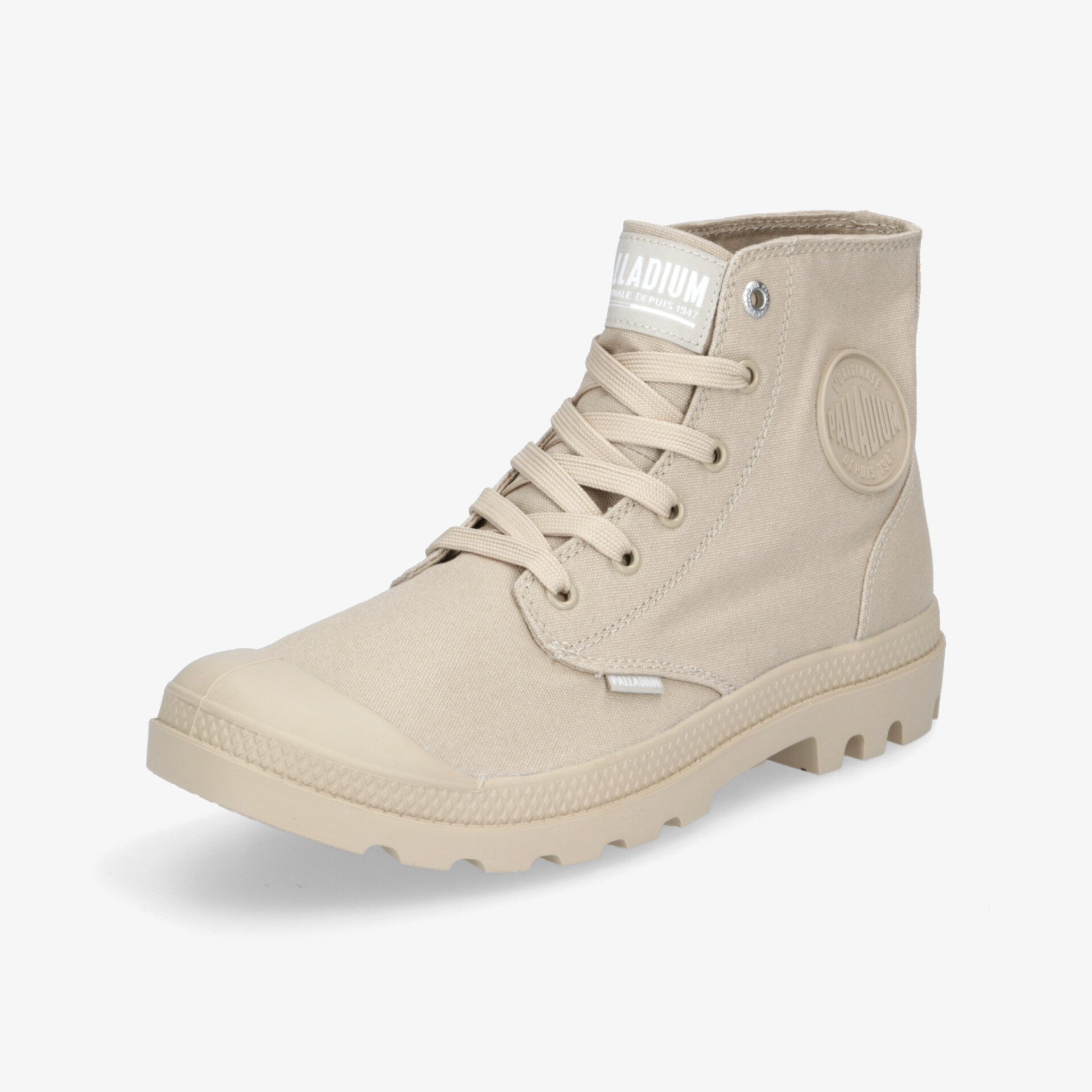 Beige Stiefel mit robuster Sohle und zeitlosem Design für vielseitige Anlässe.