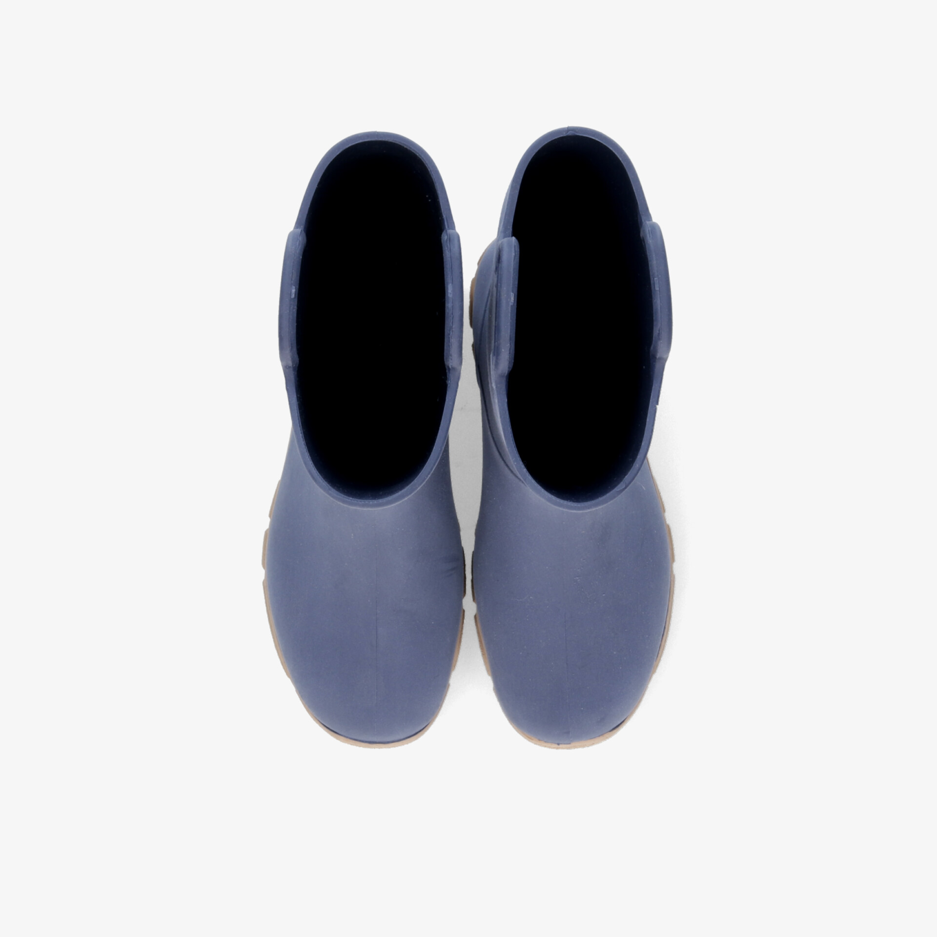 Bequeme moderne Schuhe als Paar in Draufsicht, schlichtes Design und vielseitig einsetzbar