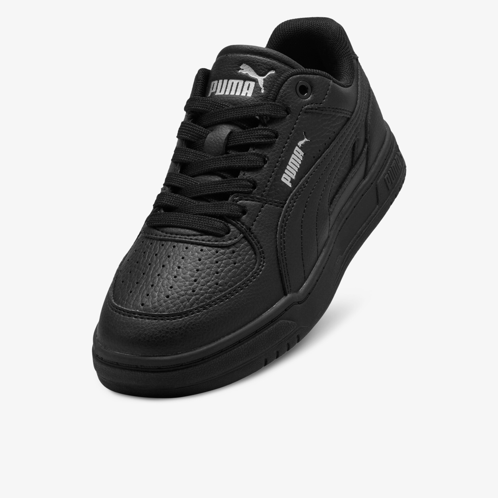 Robuster und sportlicher Schuh mit gepolsterter Innensohle und atmungsaktivem Obermaterial, moderner Stil und Komfort