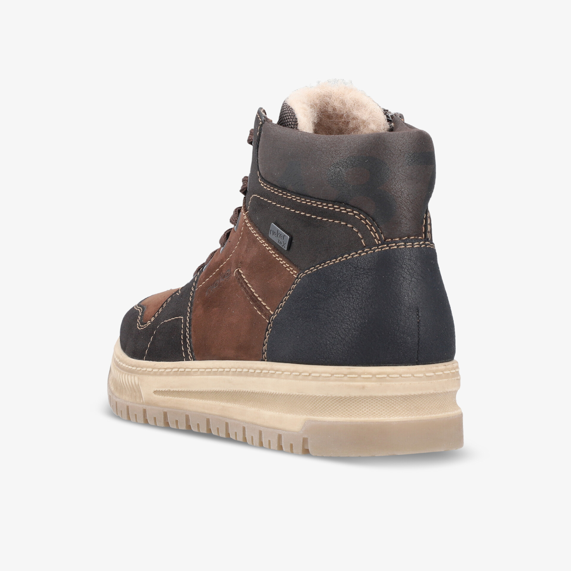 Robuster brauner Schuh mit warmer Innenausstattung, langlebigem Material und stabiler Schnürung für hohen Tragekomfort