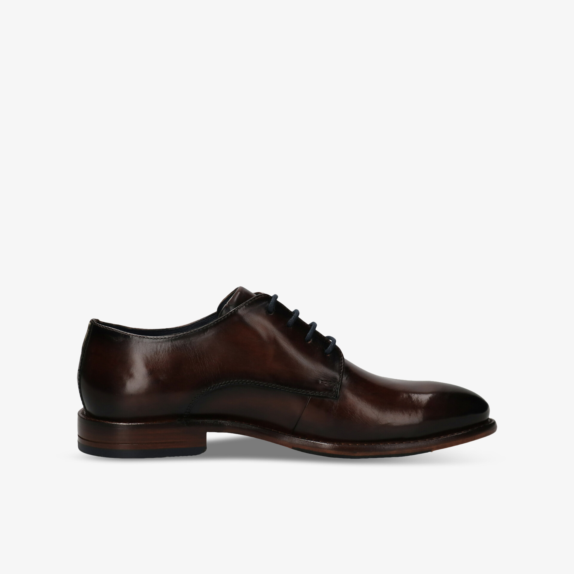 Klassischer brauner Oxford-Schuh in edlem Lederdesign mit eleganten Schnürsenkeln und glatter Oberfläche.