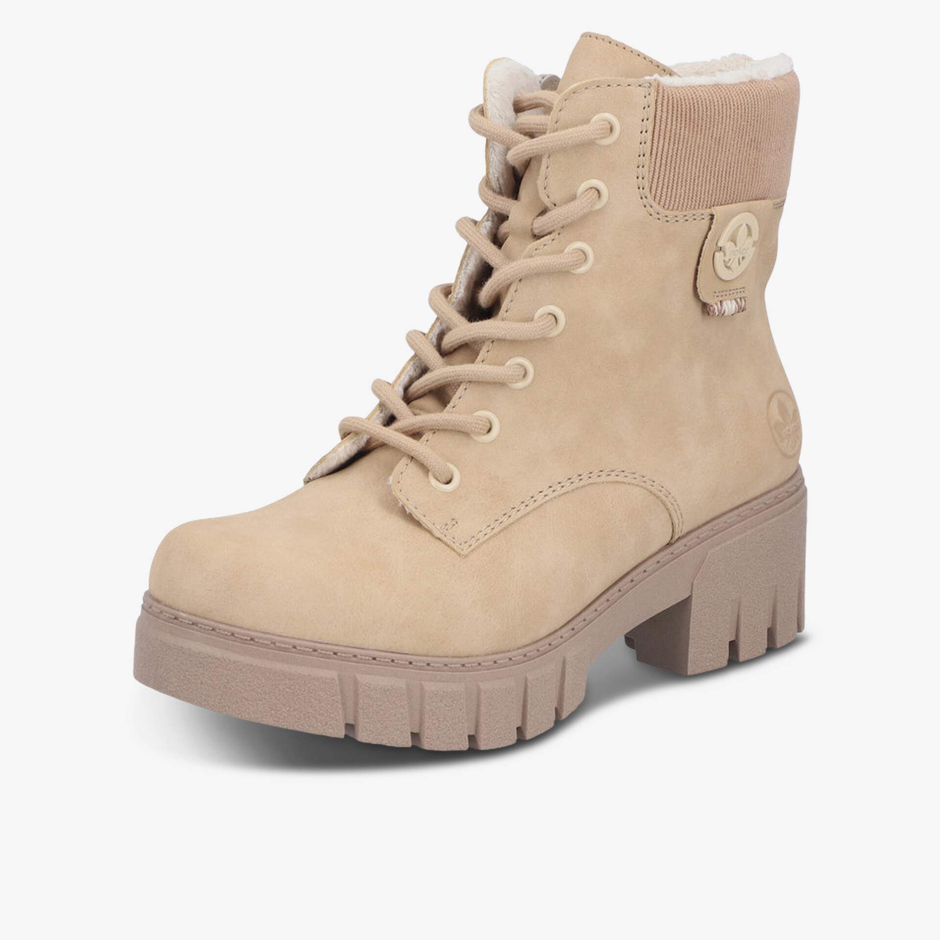 Beige Stiefelette mit robustem Blockabsatz und schnürbarem Design, ideal für komfortables, modisches Tragen