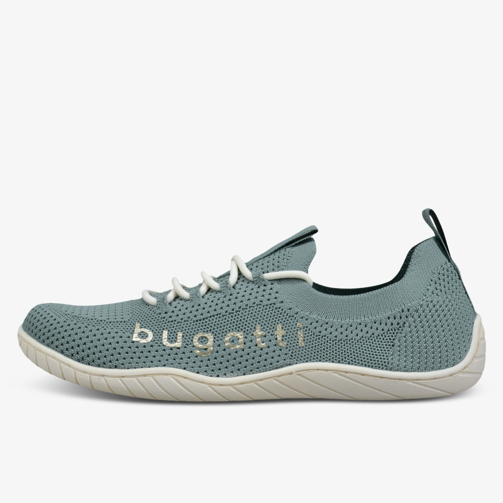 Leichter, atmungsaktiver Schuh von Bugatti mit flexibler Sohle und sportlichem Design.