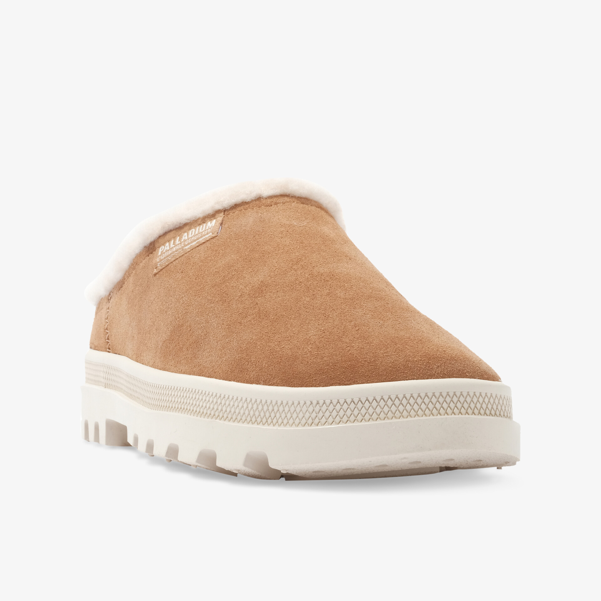 Bequemer und warmer Schuh mit robuster, rutschfester Sohle und weichem Obermaterial für angenehmen Tragekomfort