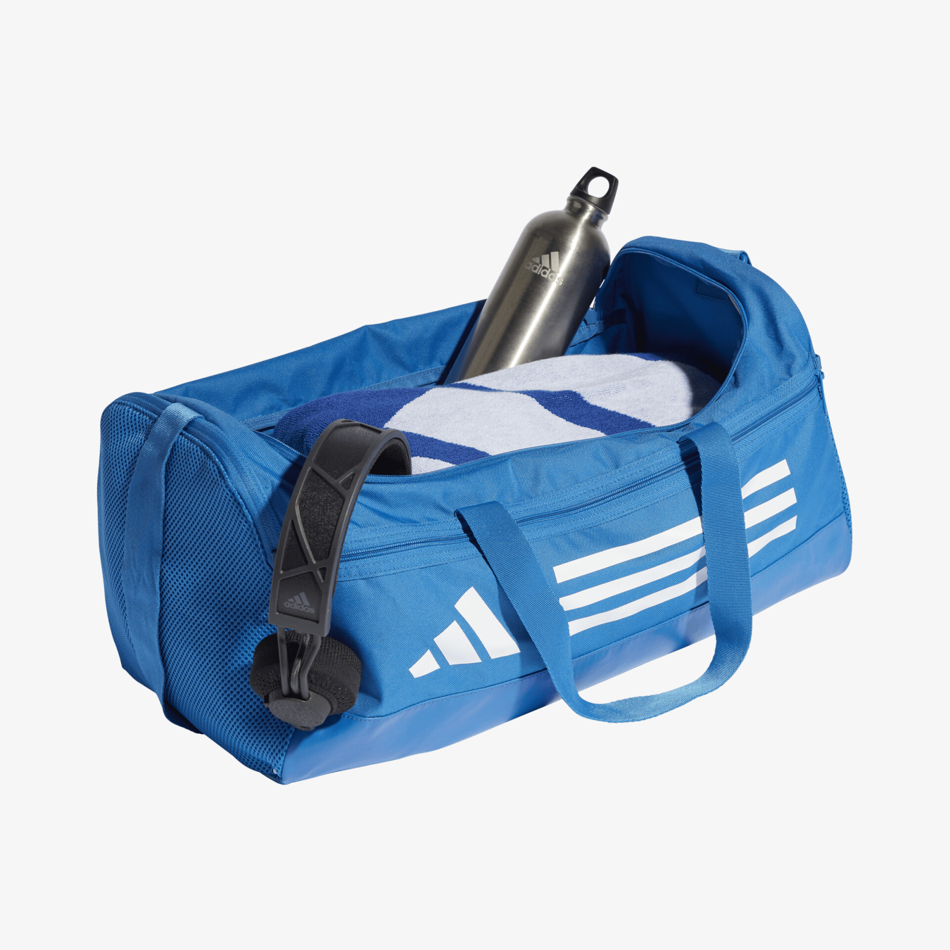 Blaue Sporttasche mit geräumigem Inneren, ideal für Fitness und Reisen, mit praktischen Griffen und viel Stauraum.