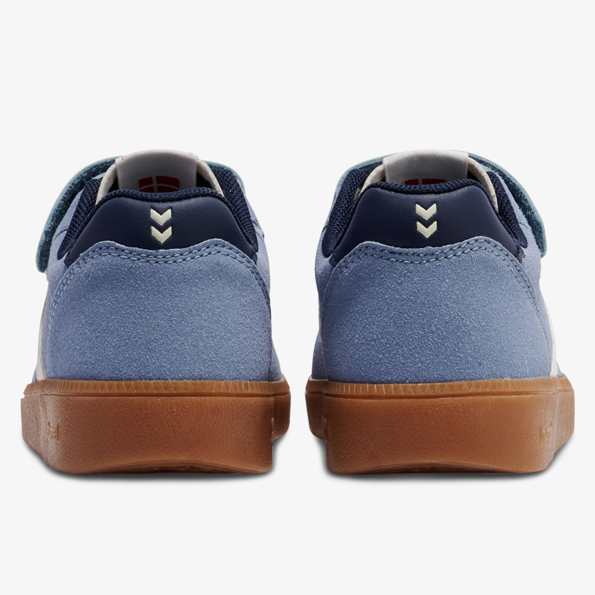 Bequeme Sneakers mit stilvollem Design und rutschfester Sohle für vielseitige Outfits.