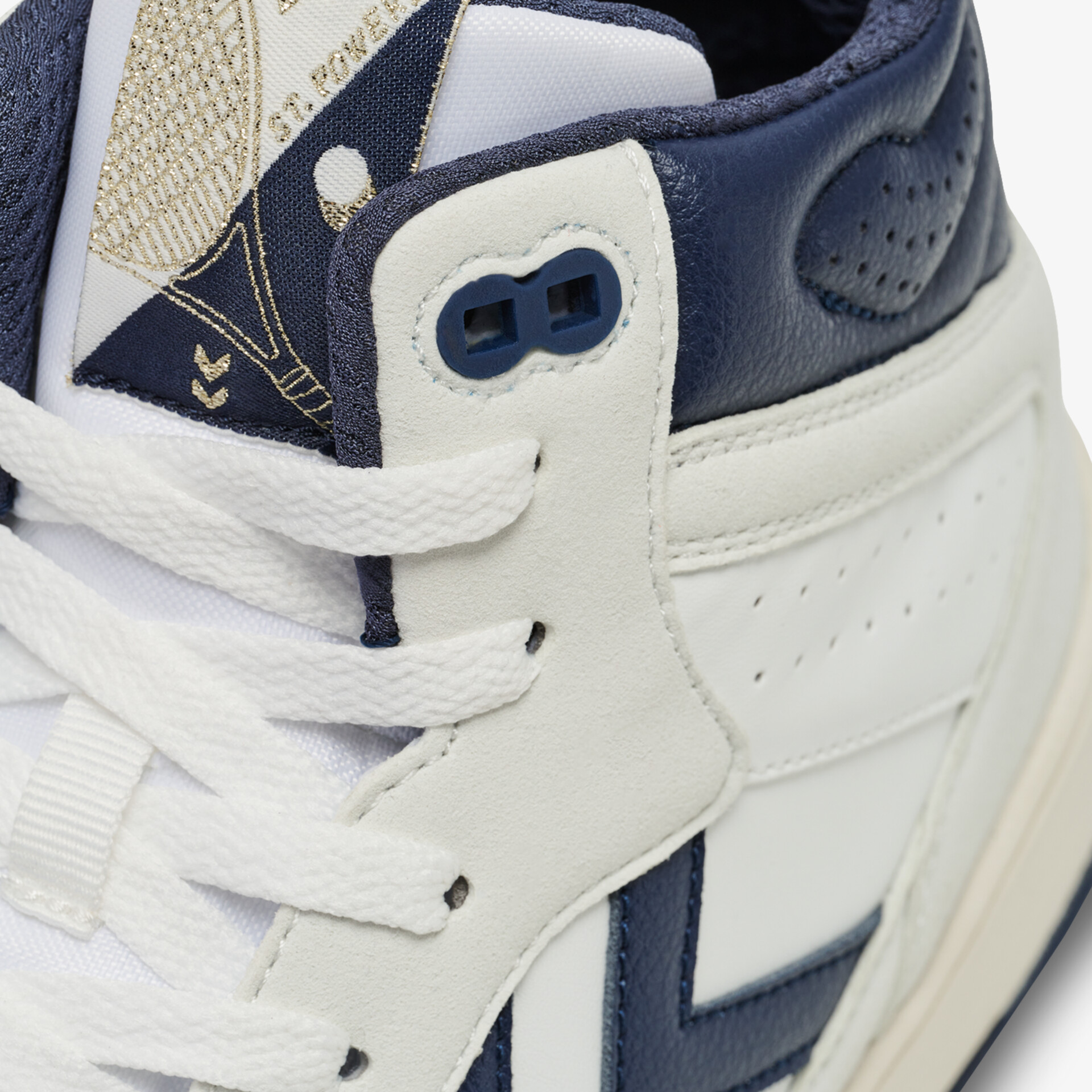 Hochwertiger Sneaker mit modernem Retro-Design und sportlicher Optik für Komfort und Stil.