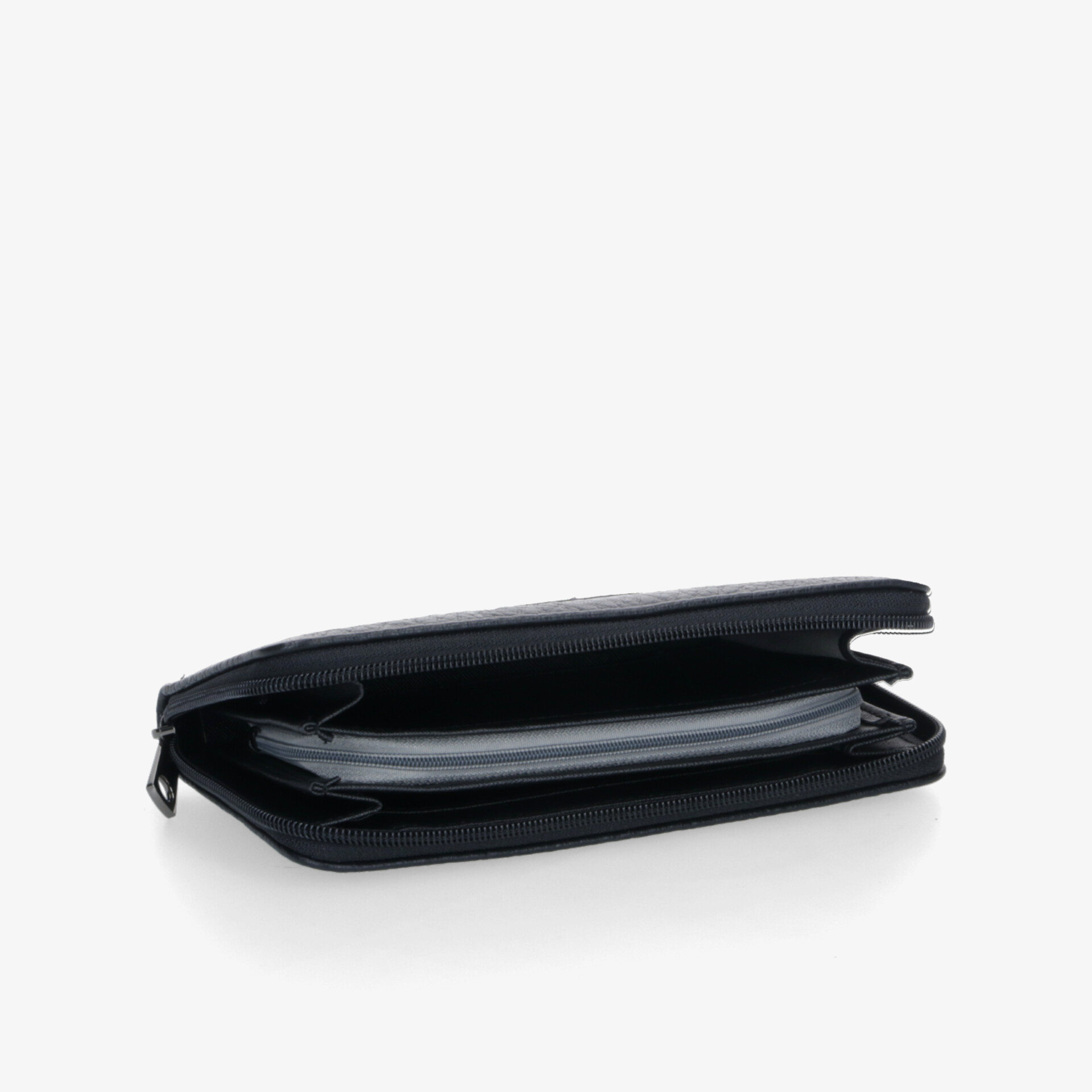 Schwarzes Brillenetui in geschlossenem Zustand, kompakt und robust für sicheren Schutz