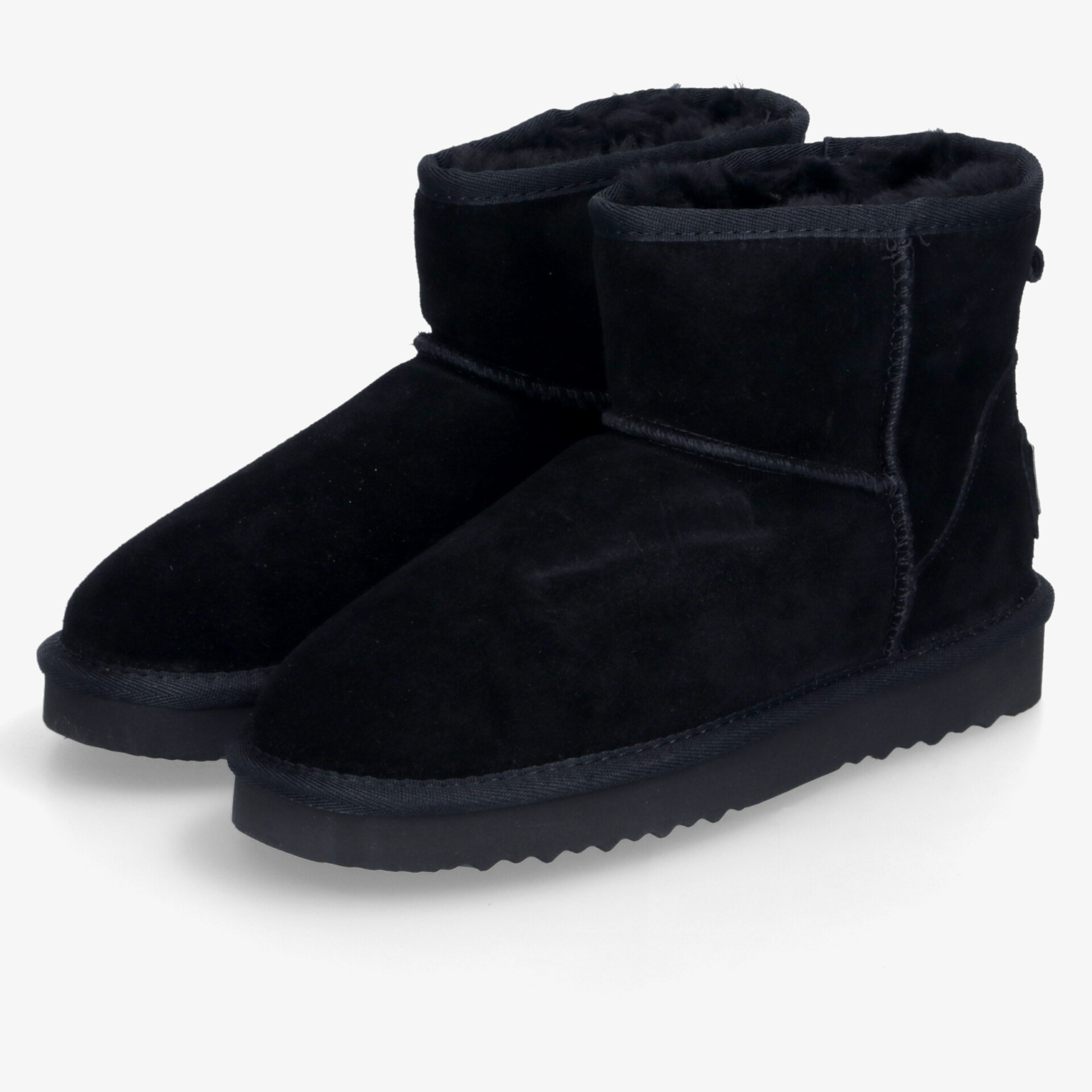 Warme schwarze Winterstiefel aus weichem Material mit rutschfester Sohle für optimalen Komfort und Schutz