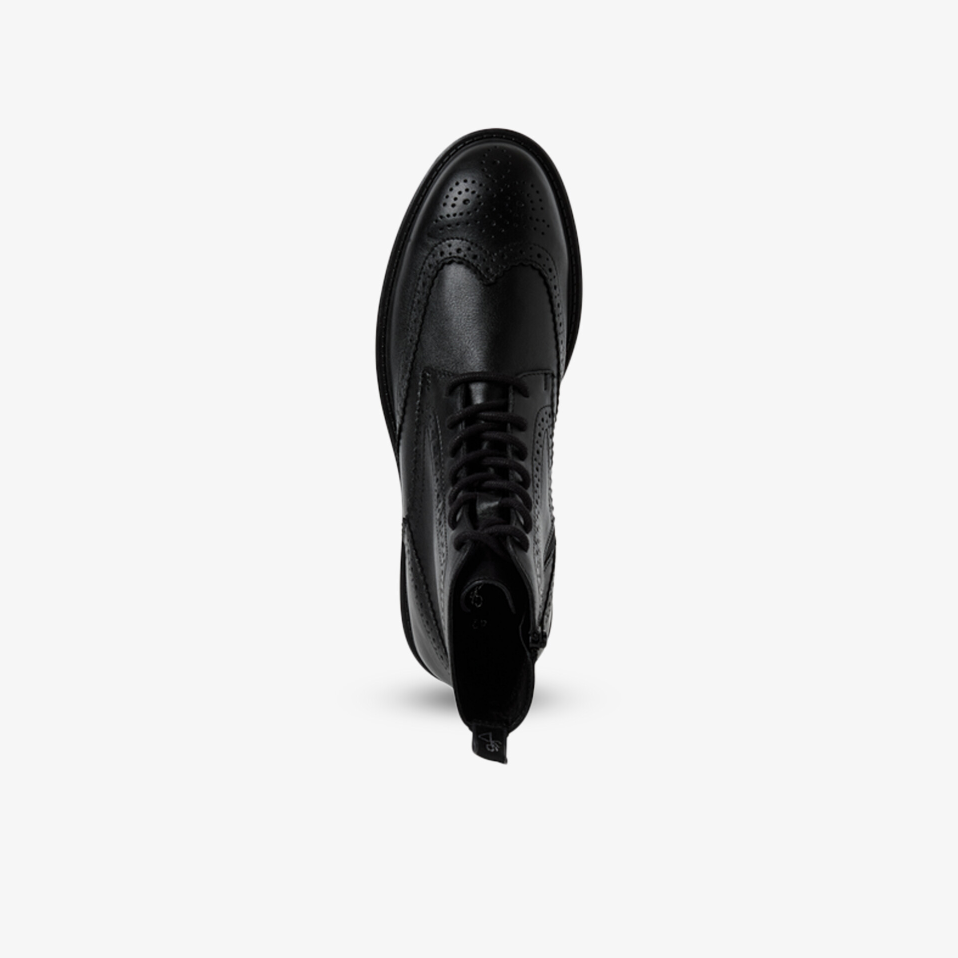 Eleganter schwarzer Lederschuh mit klassischer Schnürung und glatter Oberfläche in frontalem Blickwinkel