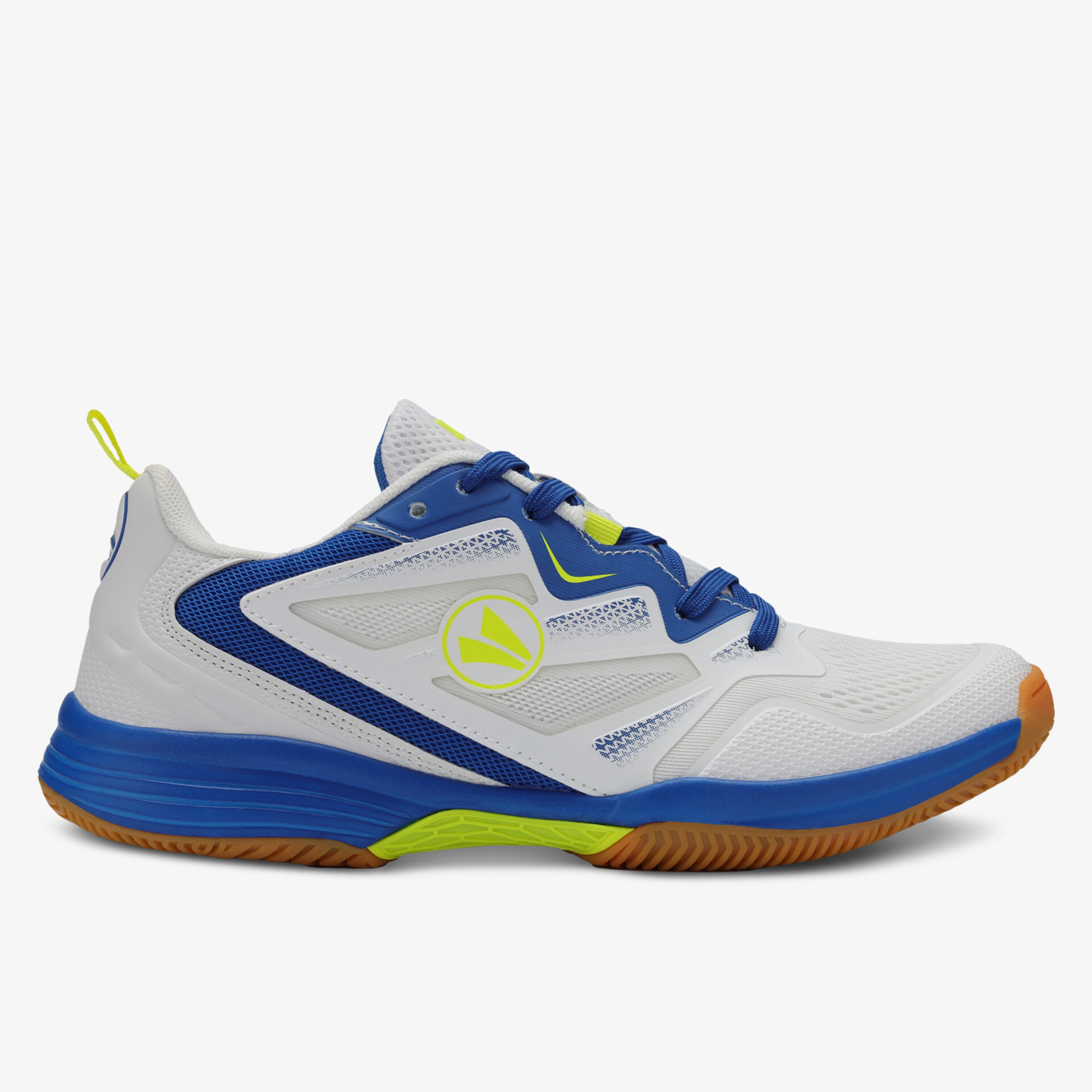 Leichter Sportschuh mit atmungsaktivem Material, rutschfester Sohle und modernem blau-weißem Design seitlich dargestellt