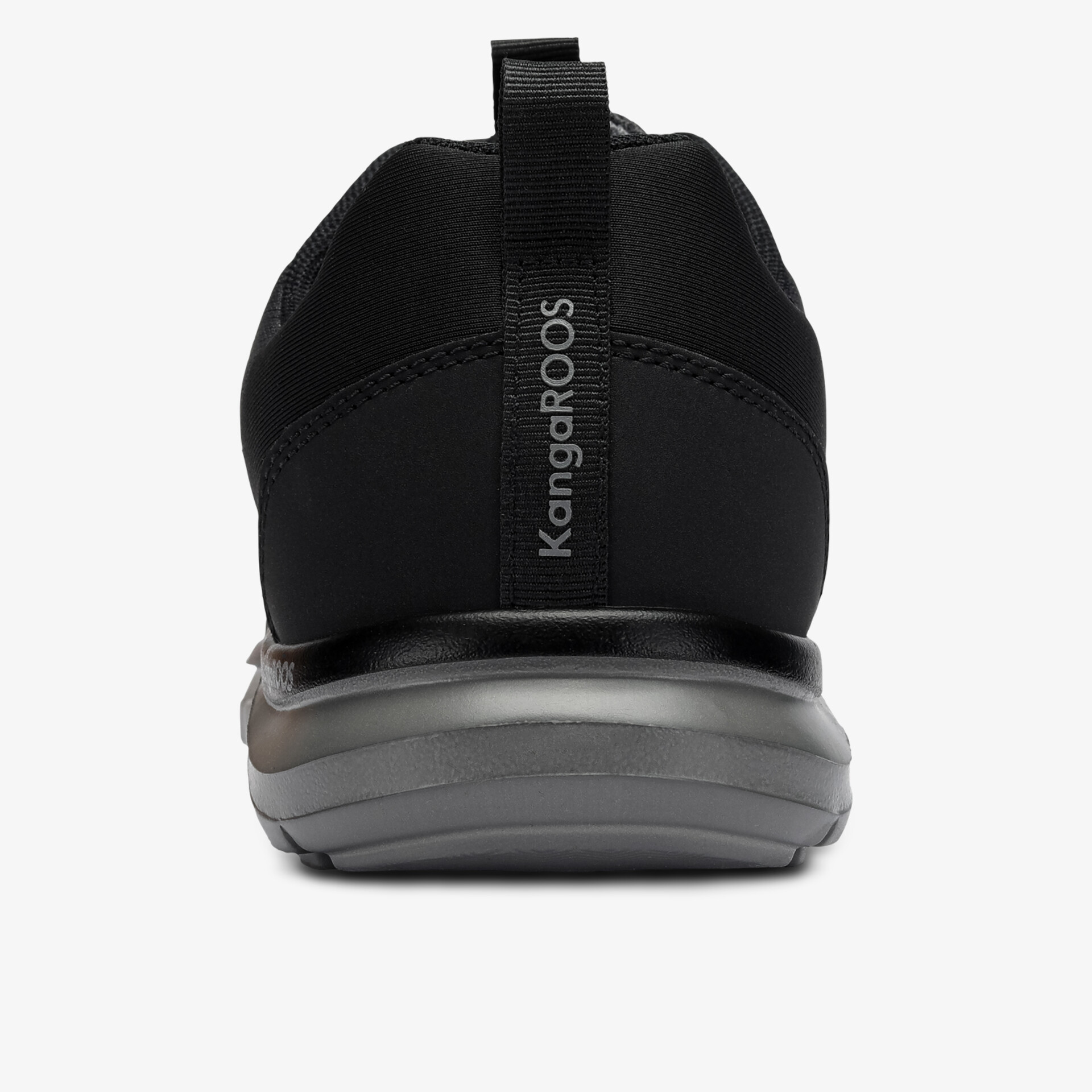 leichter sportlicher schuh mit flexibler sohle und minimalistischem design, rückansicht