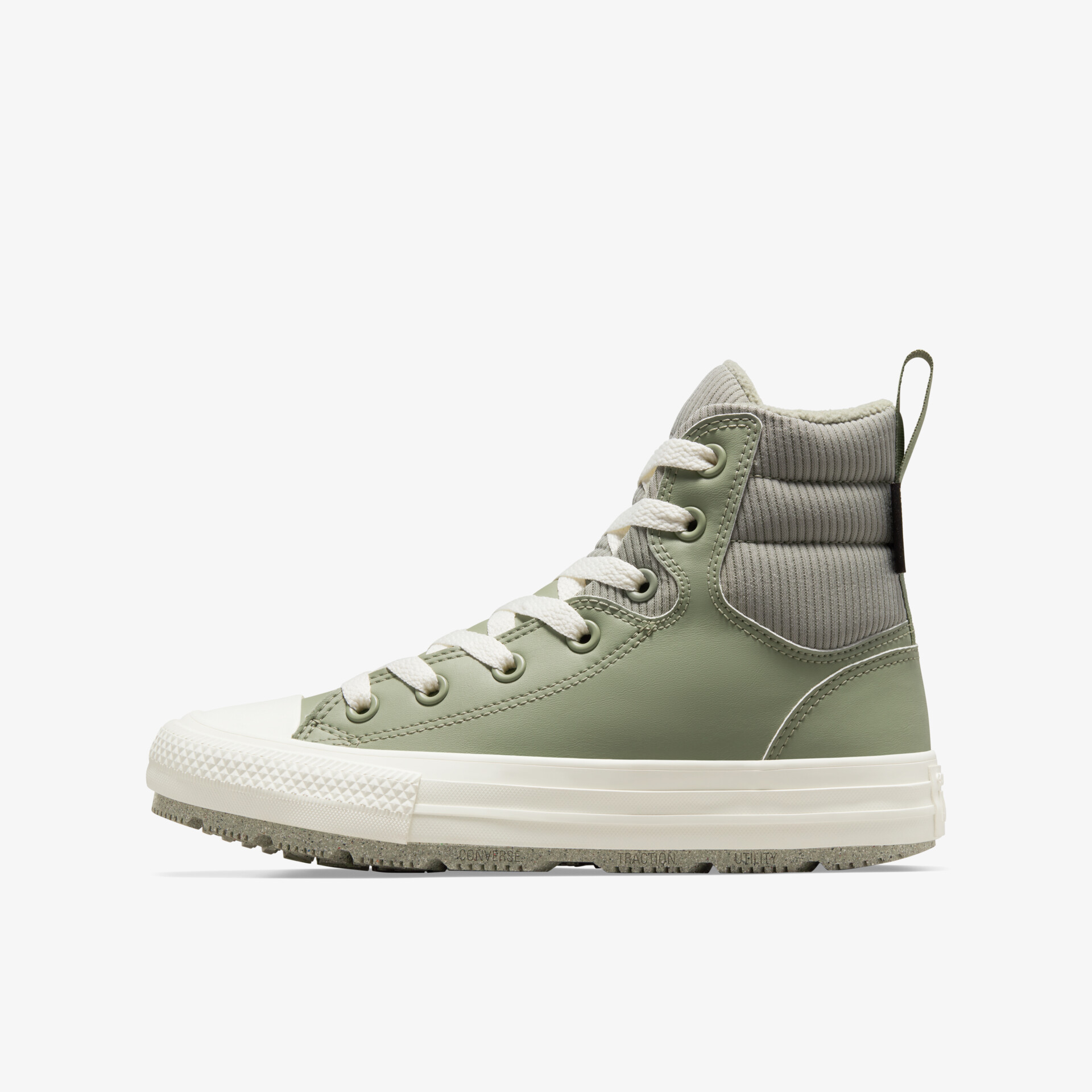 Moderner hoher Sneaker in grün mit gepolstertem Knöchelbereich und rutschfester Sohle