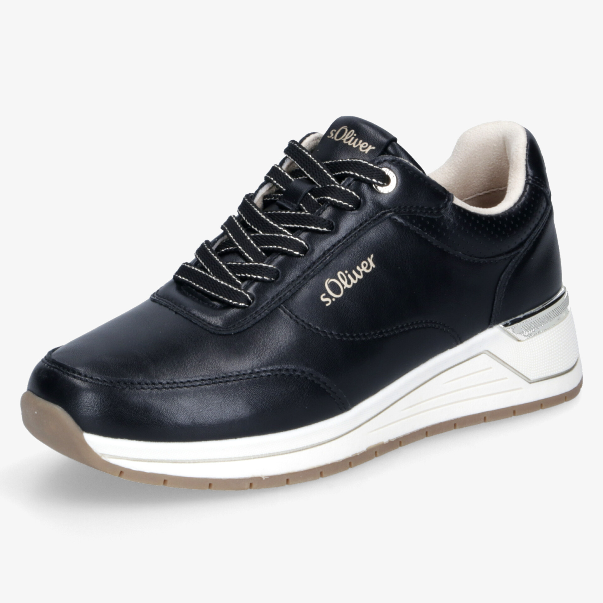 Moderner schwarzer Sneaker mit gepolsterter Innenseite und rutschfester Sohle für optimalen Tragekomfort