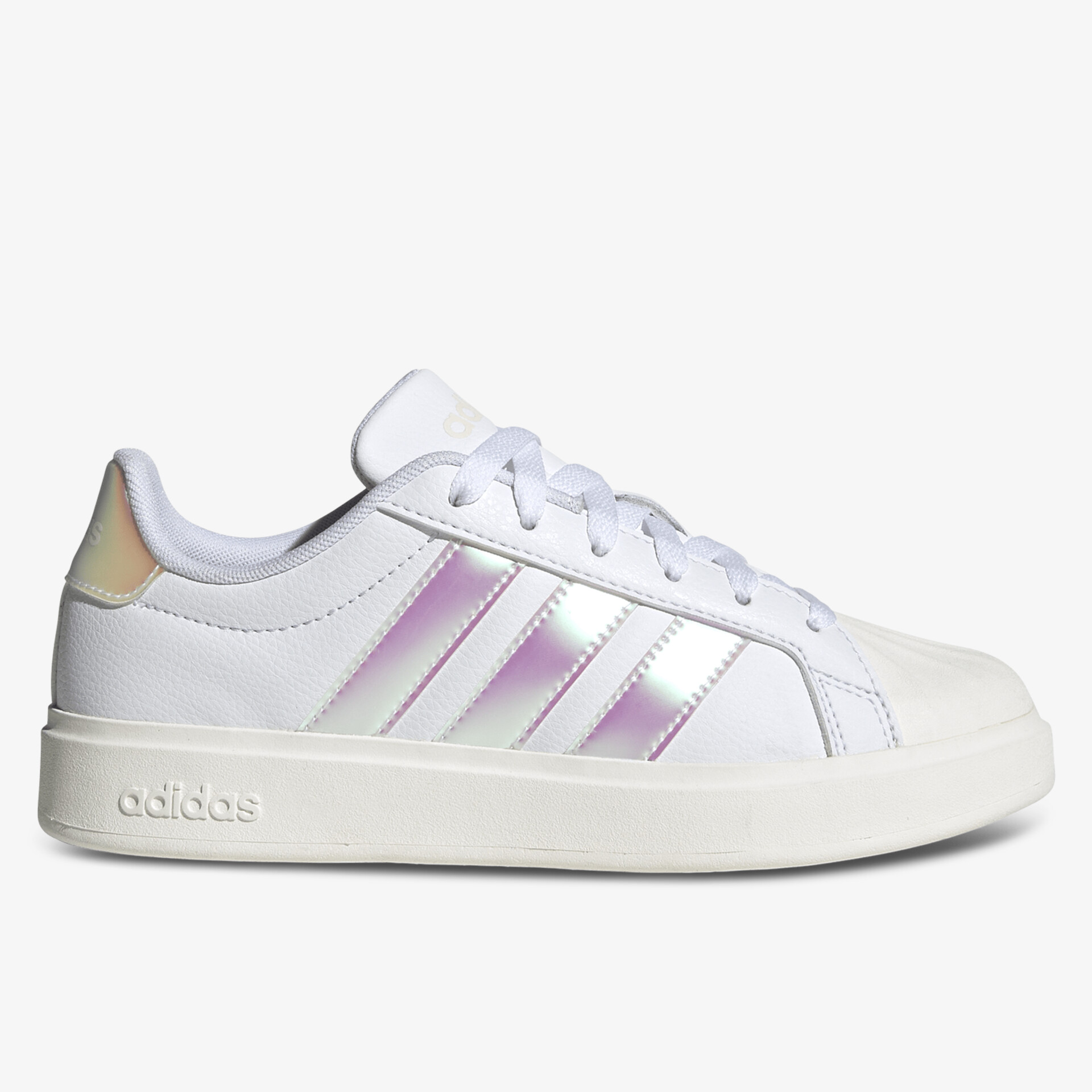 Weißer Adidas Sneaker mit metallisch schimmernden Streifen und komfortabler Passform seitlich dargestellt