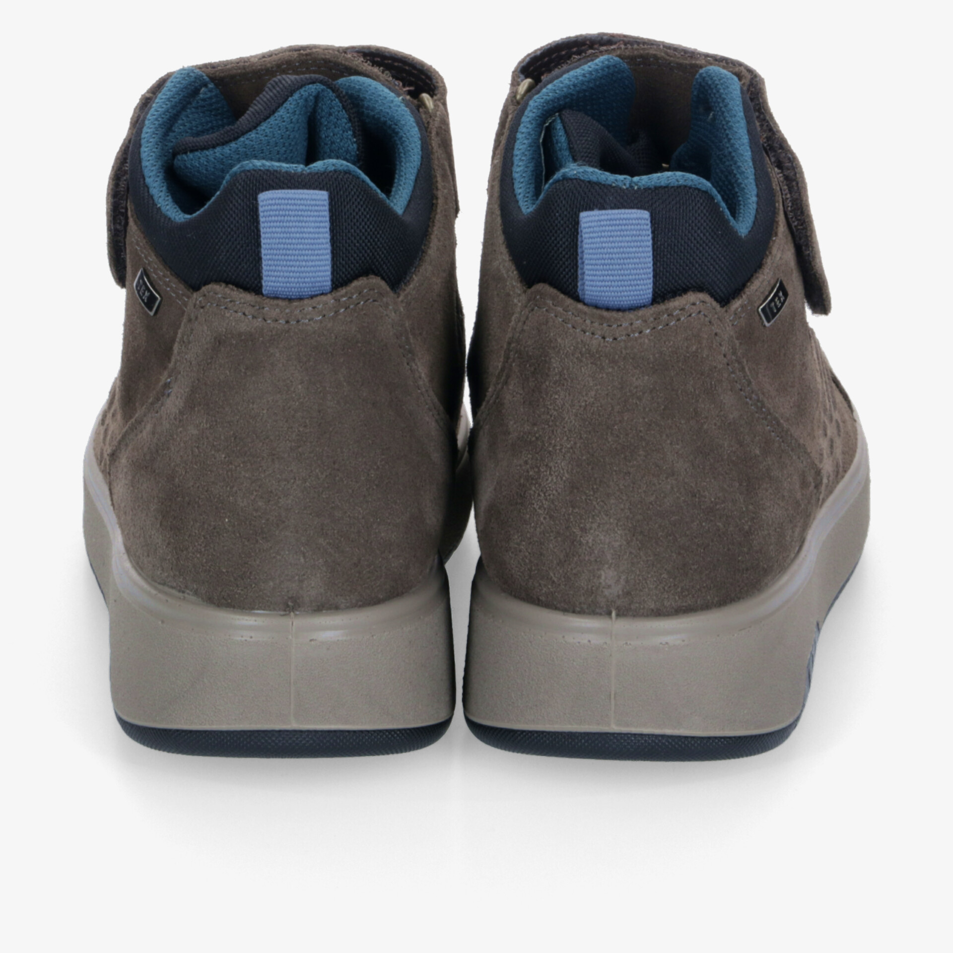 Graue Schuhe mit robuster Verarbeitung und praktischer Schnalle, komfortabel und sportlich im Design