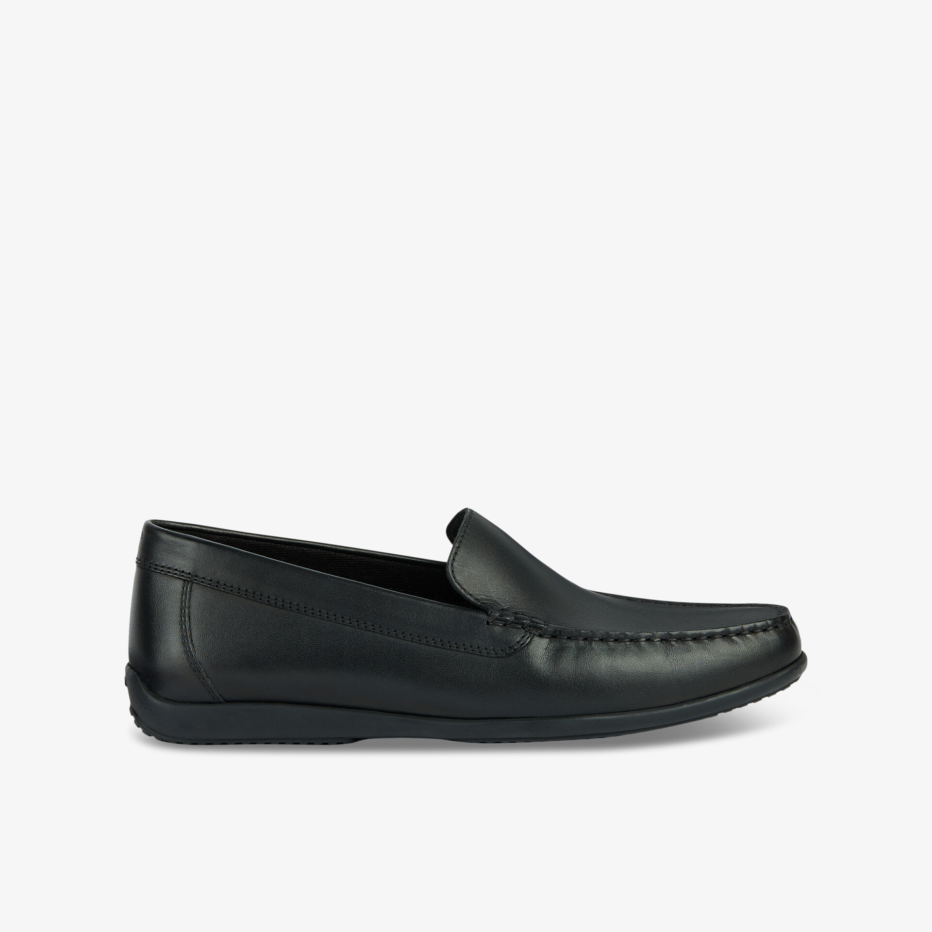 Eleganter schwarzer Loafer aus Leder, klassisches Design und rutschfeste Sohle für Komfort und Stil.