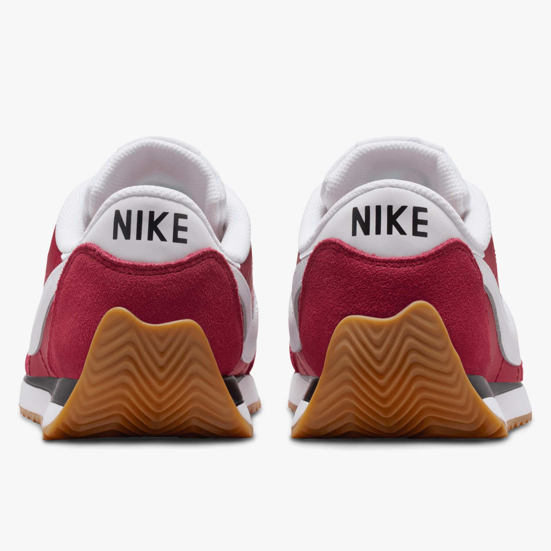 Bequeme, stilvolle Sneakers in rot und weiß mit rutschfester Sohle