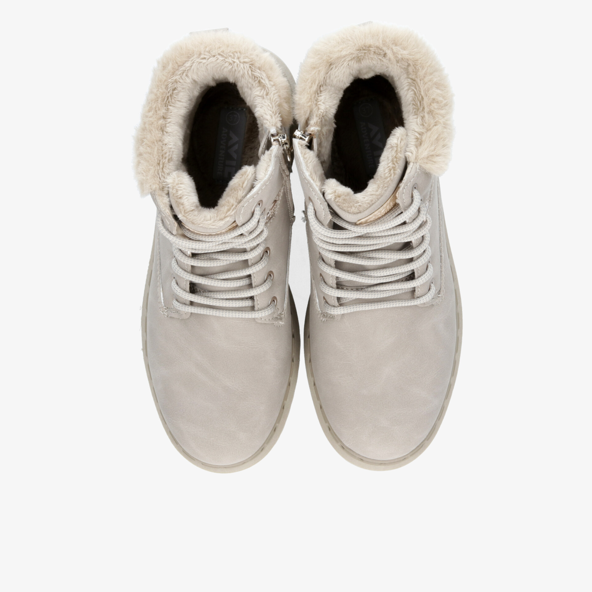 Beige Winterstiefel mit warmem Fellbesatz, robustem Leder und rutschfester Sohle, schnürbar und komfortabel