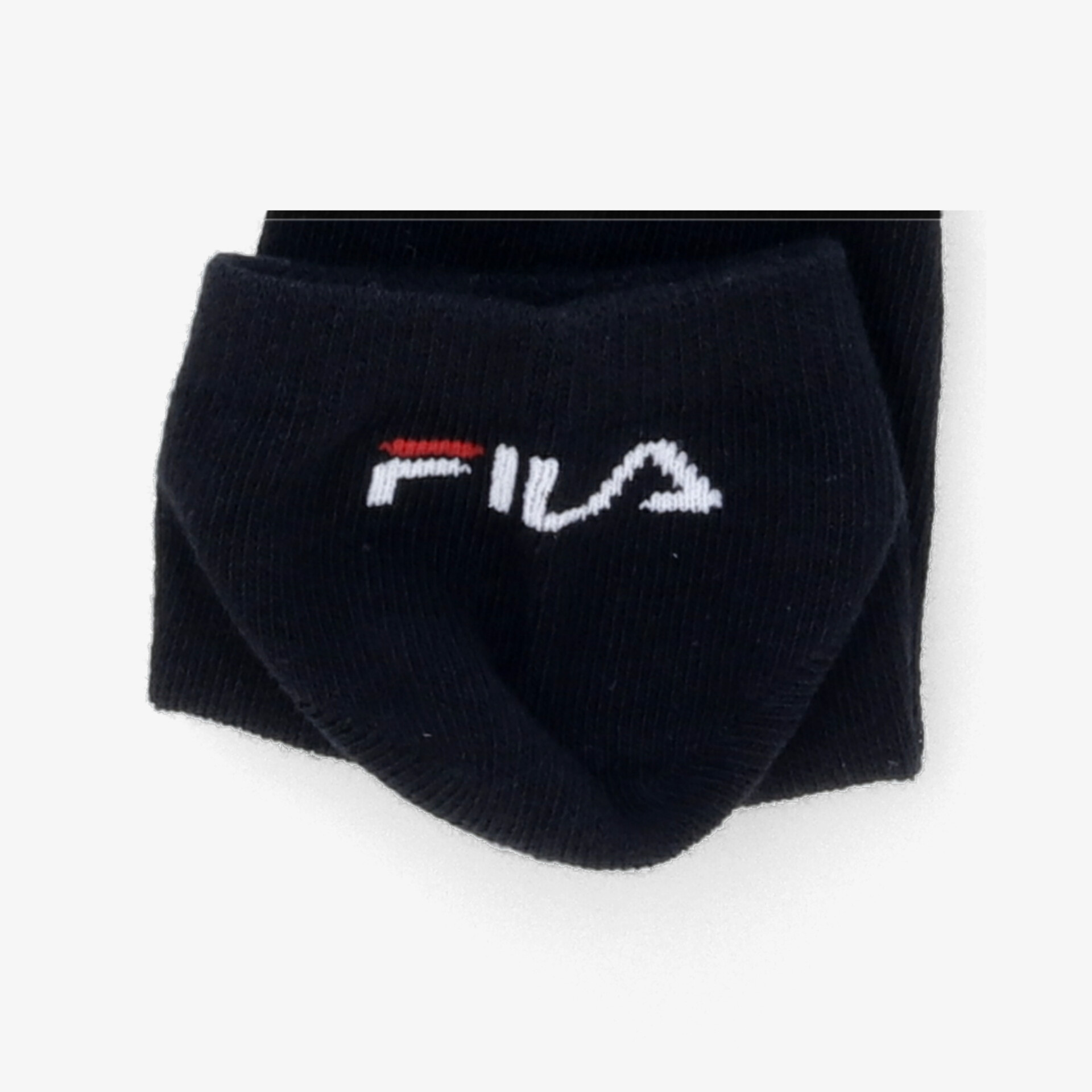 Schwarze FILA Socken aus weichem Material, sportlich und bequem, perfekt für den täglichen Gebrauch