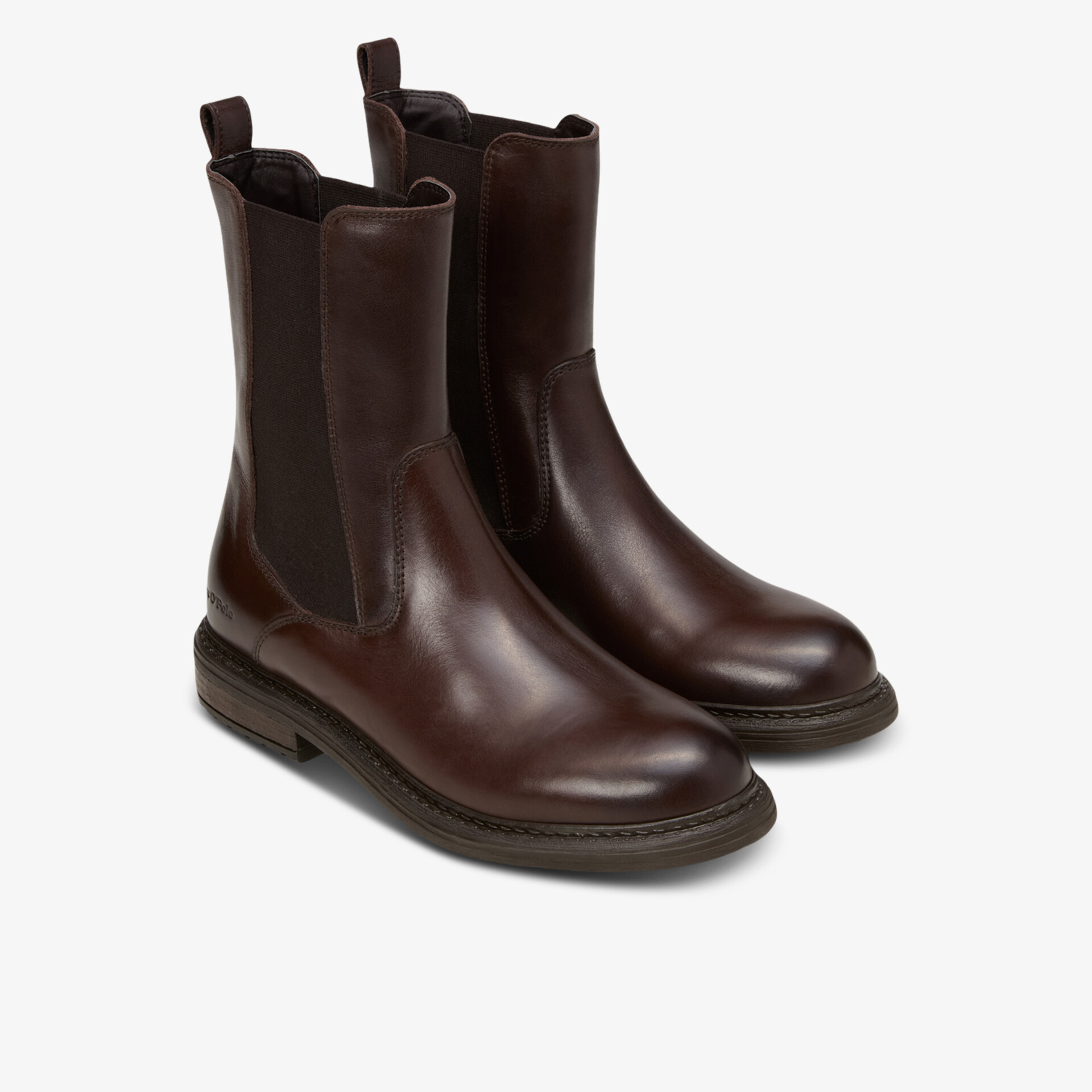 Elegante braune Chelsea Boots aus Leder mit robustem Profil und elastischem Gummischaft für bequemen Einstieg