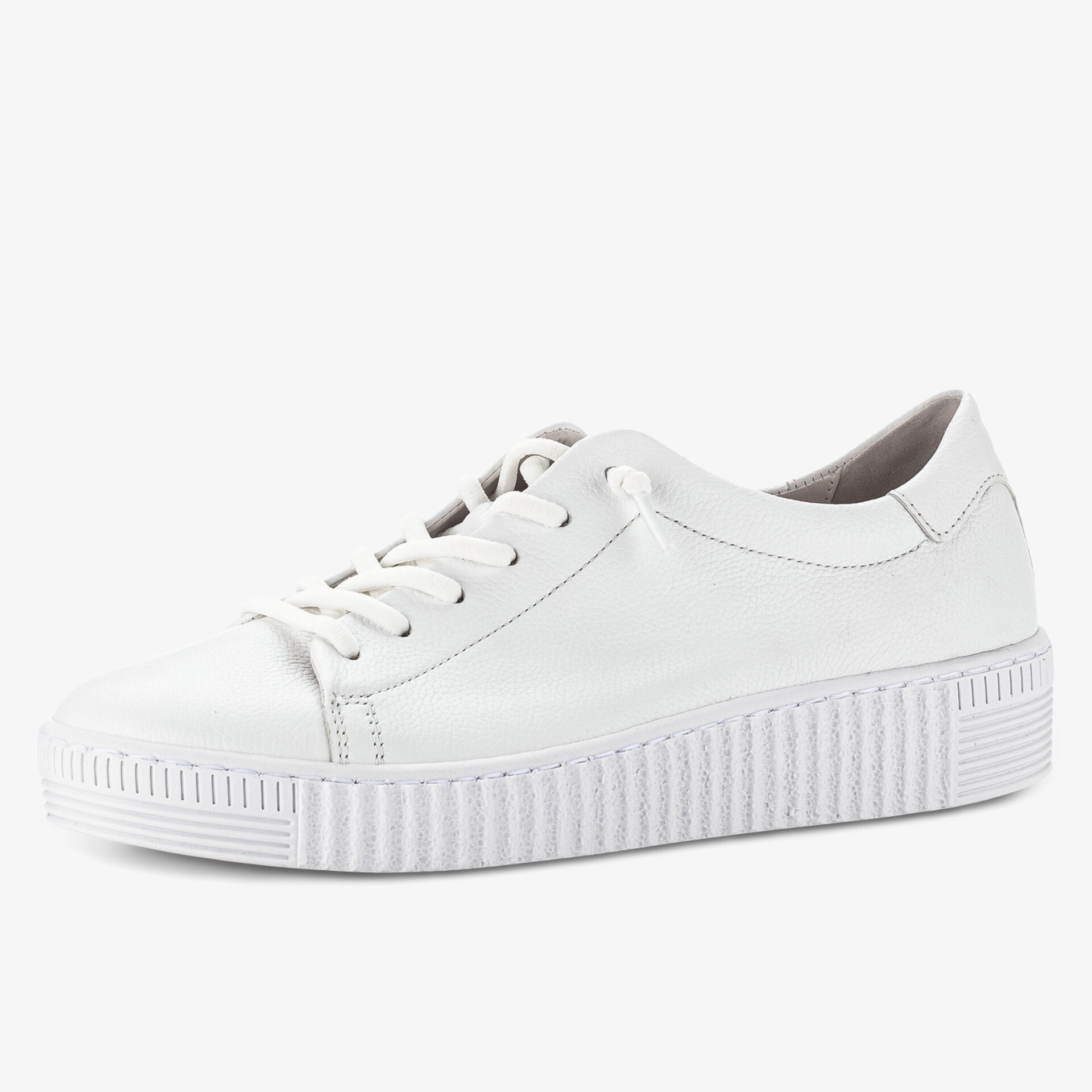 Eleganter weißer Sneaker mit klassischem Design und bequemer Passform.