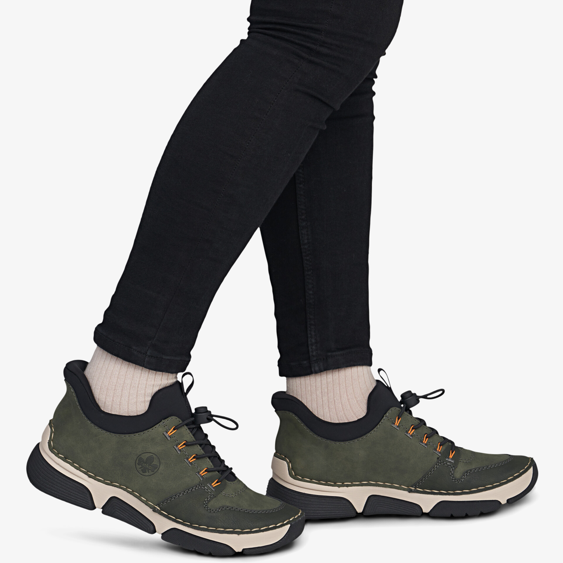 Bequeme und robuste Schuhe mit rutschfester Sohle, atmungsaktivem Material und praktischem Schnürsystem