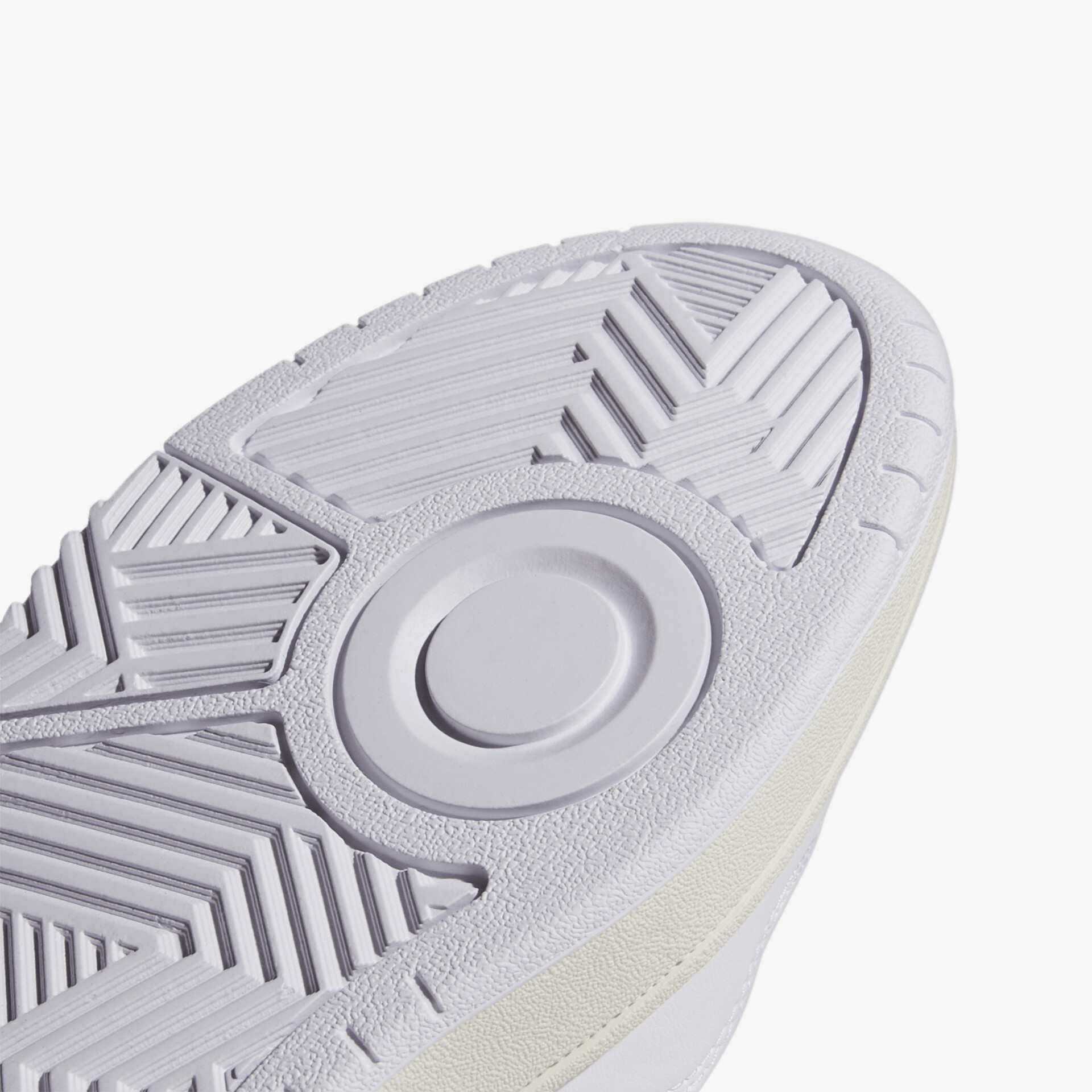 Sohle mit rutschfester Struktur und strapazierfähigem Design für optimalen Halt und Komfort im Alltag.