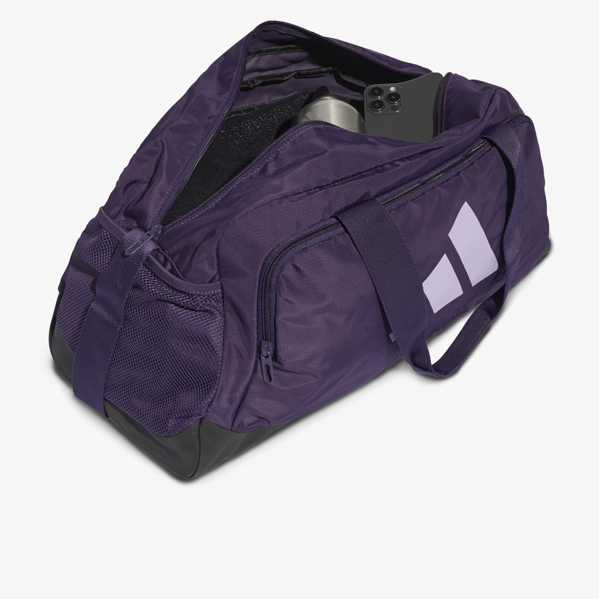 Große robuste Sporttasche in dunklem Violett mit geräumigem Hauptfach und praktischem Tragegriff