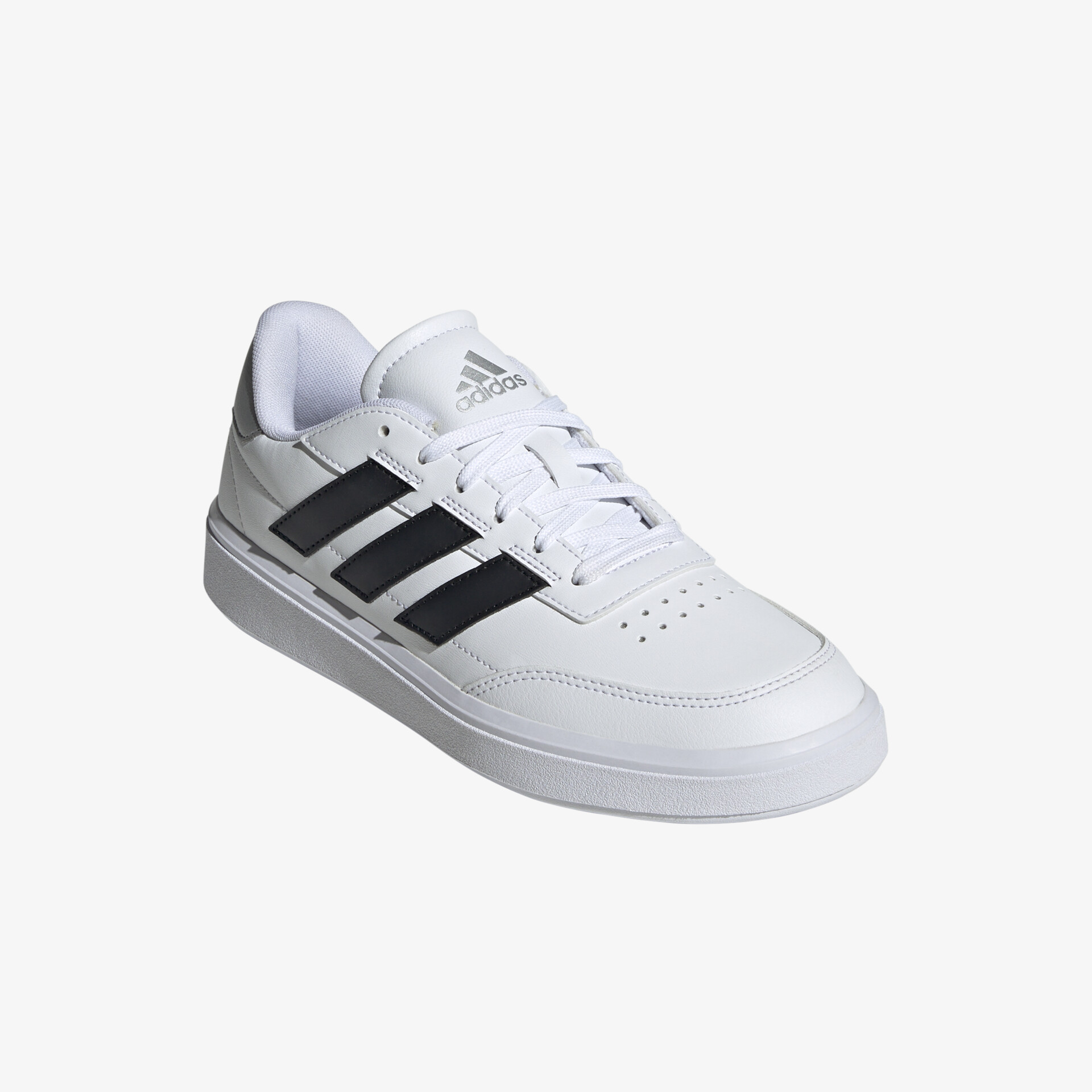 Weißer Sneaker mit ikonischen schwarzen Streifen und sportlichem Design für vielseitigen Einsatz