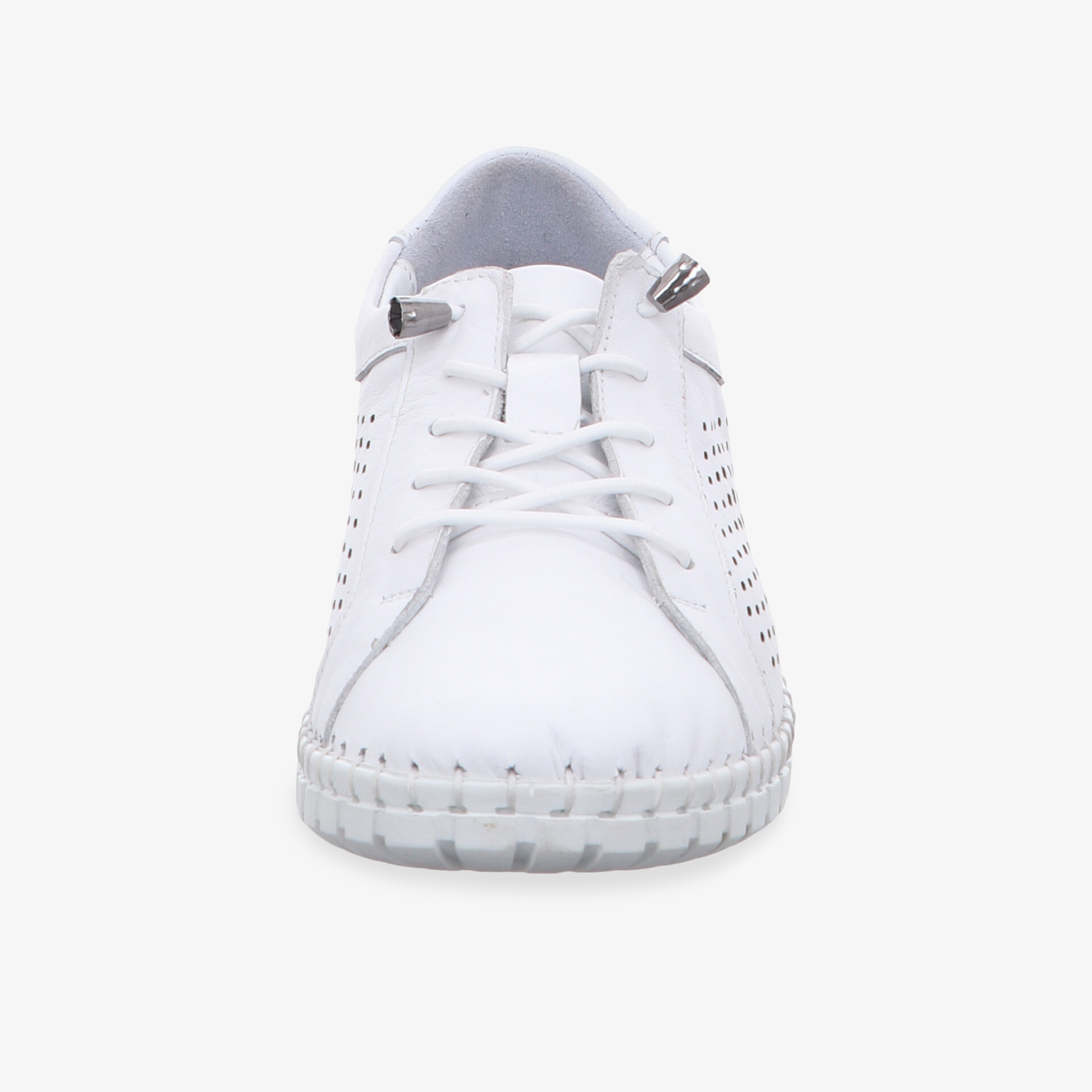 Weißer Sneaker in Frontansicht mit Schnürsenkeln, flexible Sohle und sportlichem Design, komfortabel und modern