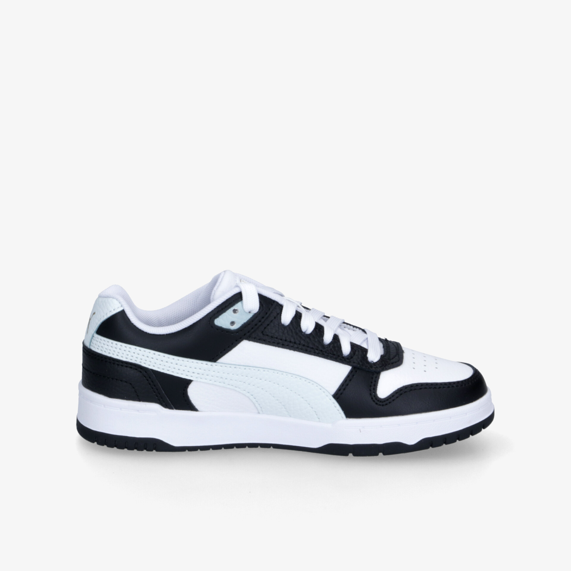 Leichter schwarz-weißer Sneaker mit sportlichem Design, langlebiger Sohle und gepolstertem Tragekomfort seitlich