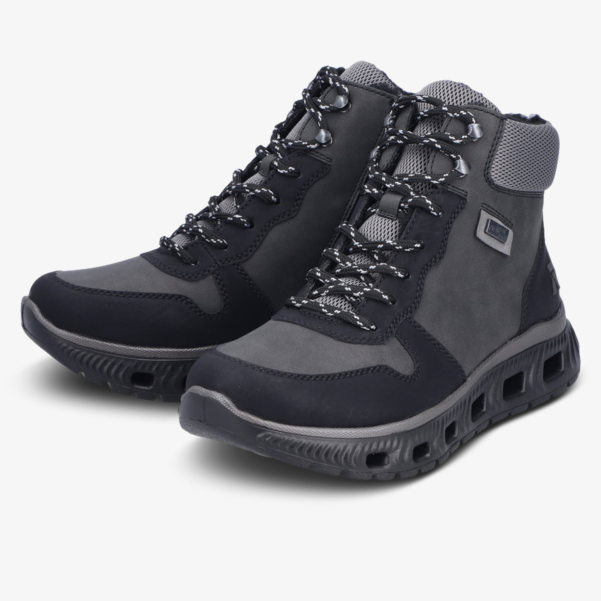 Leichter, atmungsaktiver und sportlicher Schuh mit rutschfester Sohle und gepolstertem Schaft für optimalen Komfort