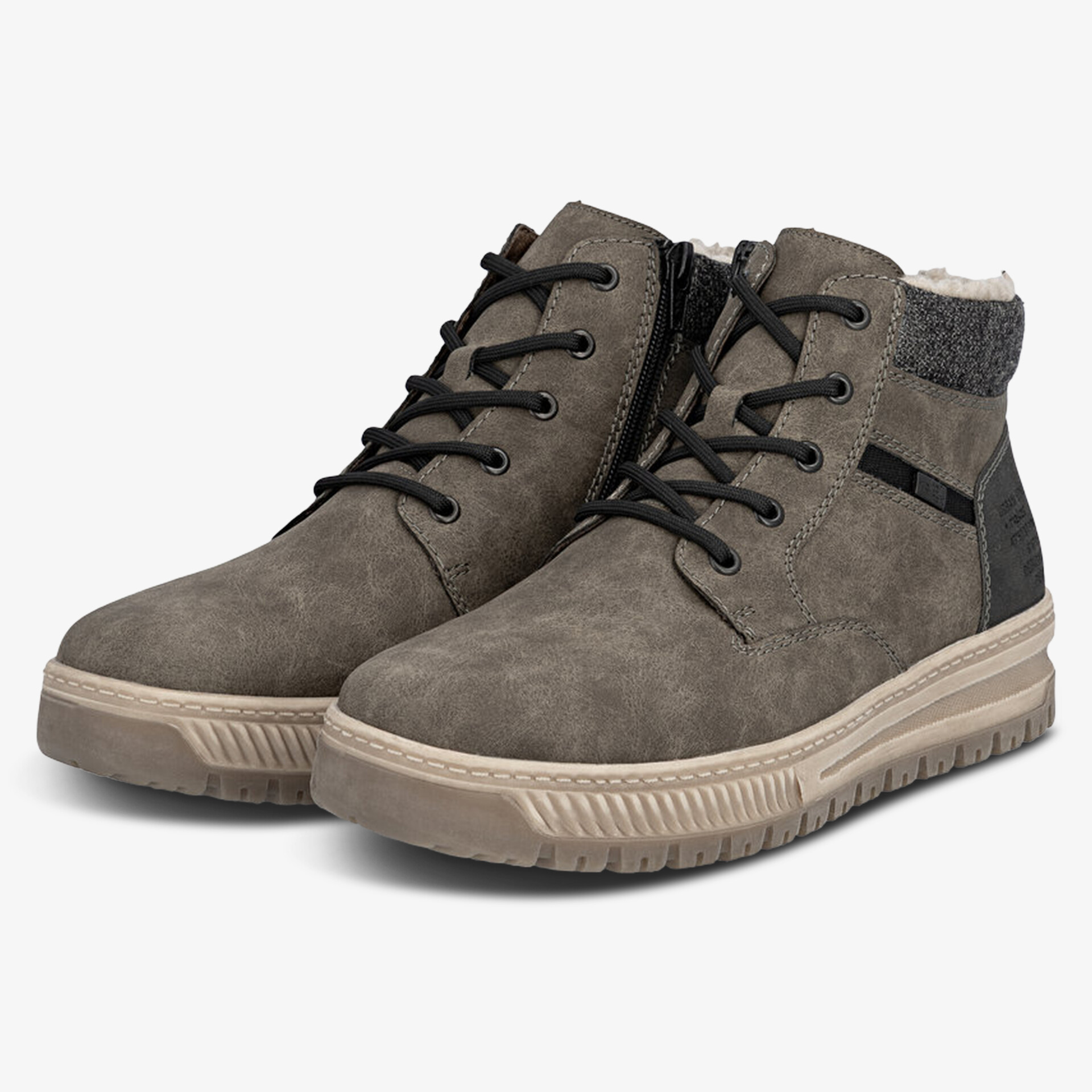 Moderne graue Sneaker mit robustem Design, bequemer Sohle und schnürbarem Verschluss für optimalen Halt