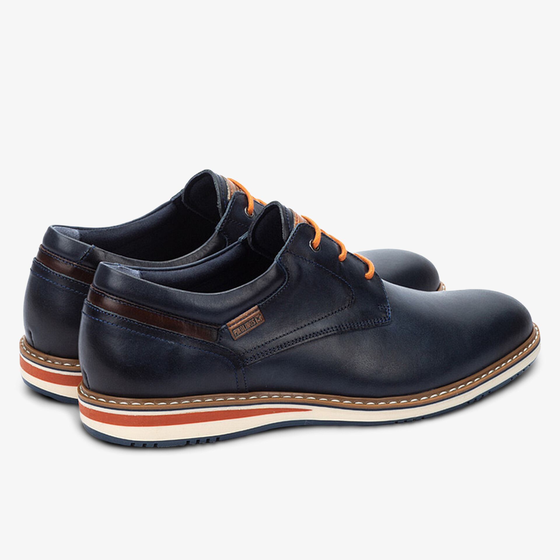 Elegante dunkle Schnürschuhe aus Leder mit komfortabler Passform und langlebiger Sohle im Paar