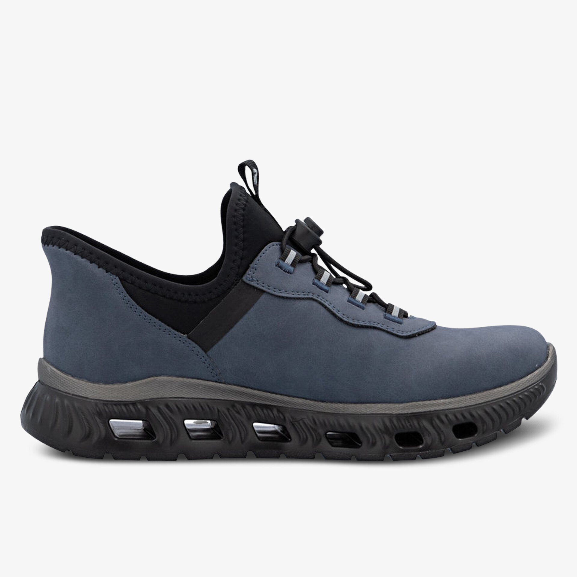 Seitliche Ansicht eines sportlichen, komfortablen Schuhs mit rutschfester, leicht profilierter Sohle