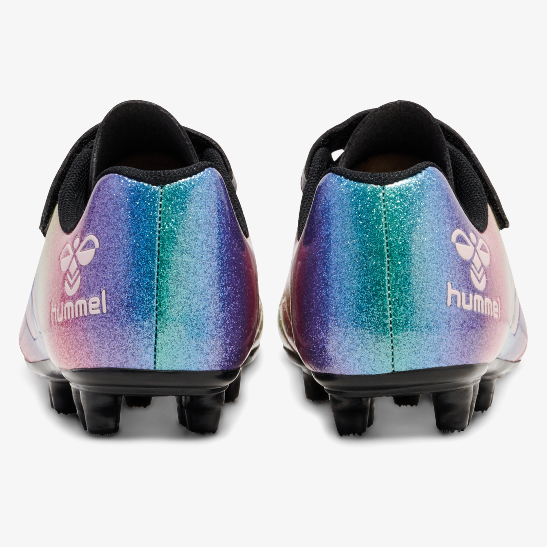 Hochwertige Fußballschuhe in stabiler Ausführung mit gutem Halt und attraktivem Glanzeffekt an der Rückseite