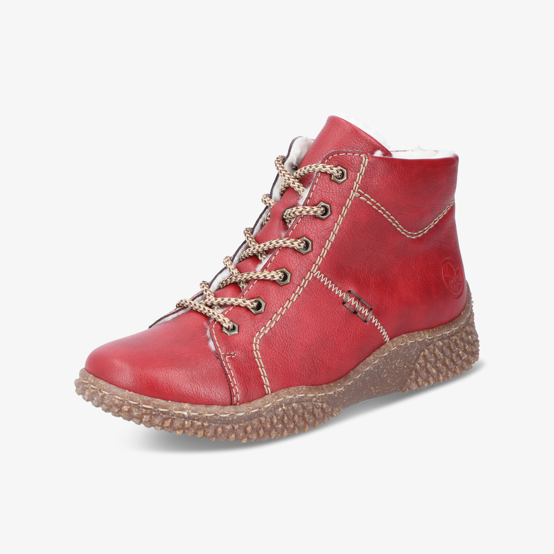 Roter Schuh mit robuster, rutschfester Sohle, bequemer Passform und modischen Nähten, schräg vorne gezeigt