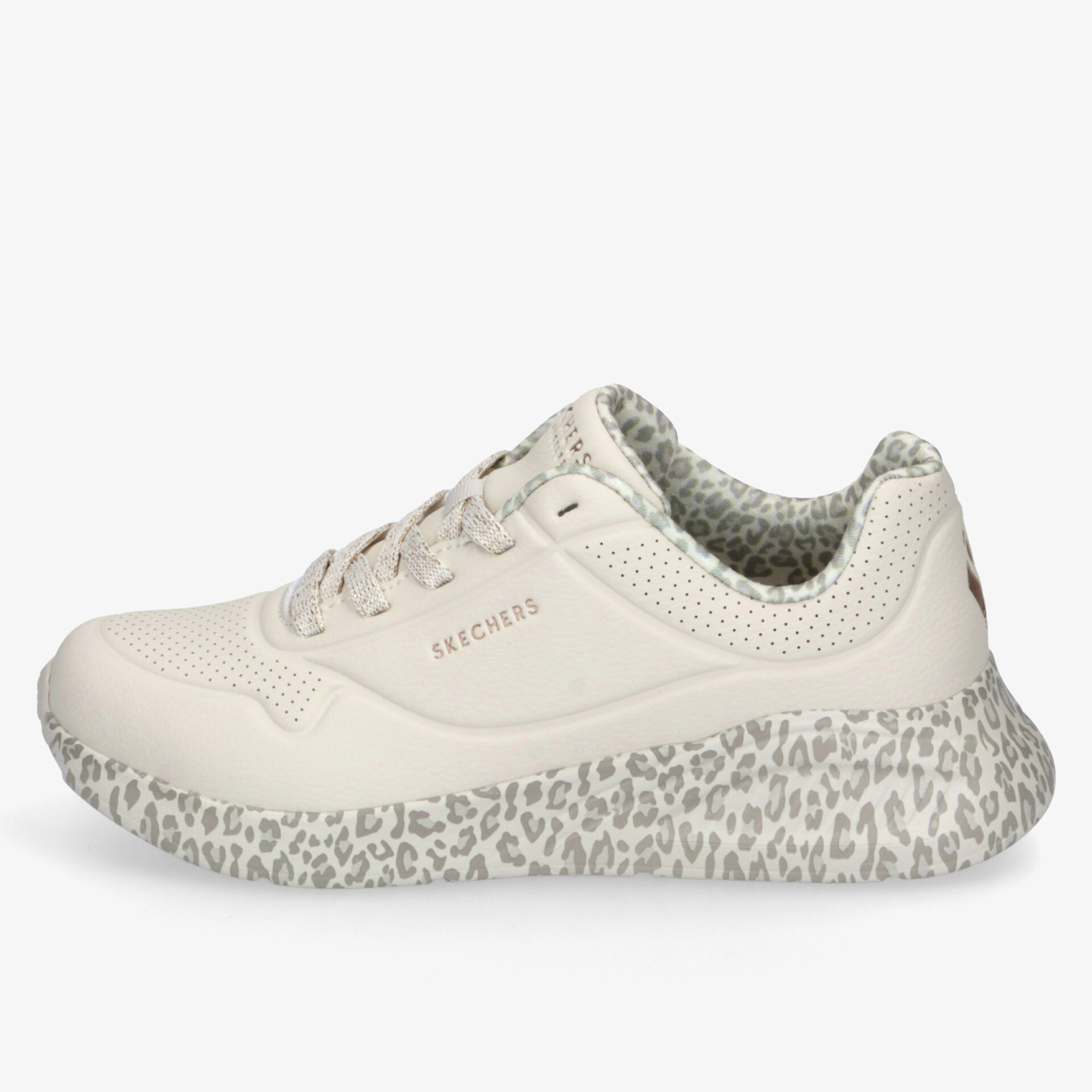 seitliche Ansicht eines bequemen und leichten Sneakers mit gepolstertem Kragen und robustem Sohlenrand in hellen Farben