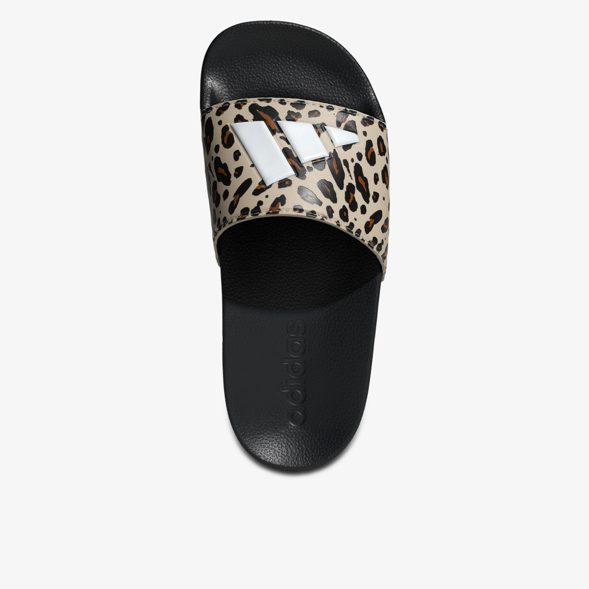 Leichte Sandale mit Leopardenmuster und bequemem Fußbett für entspannten Tragekomfort