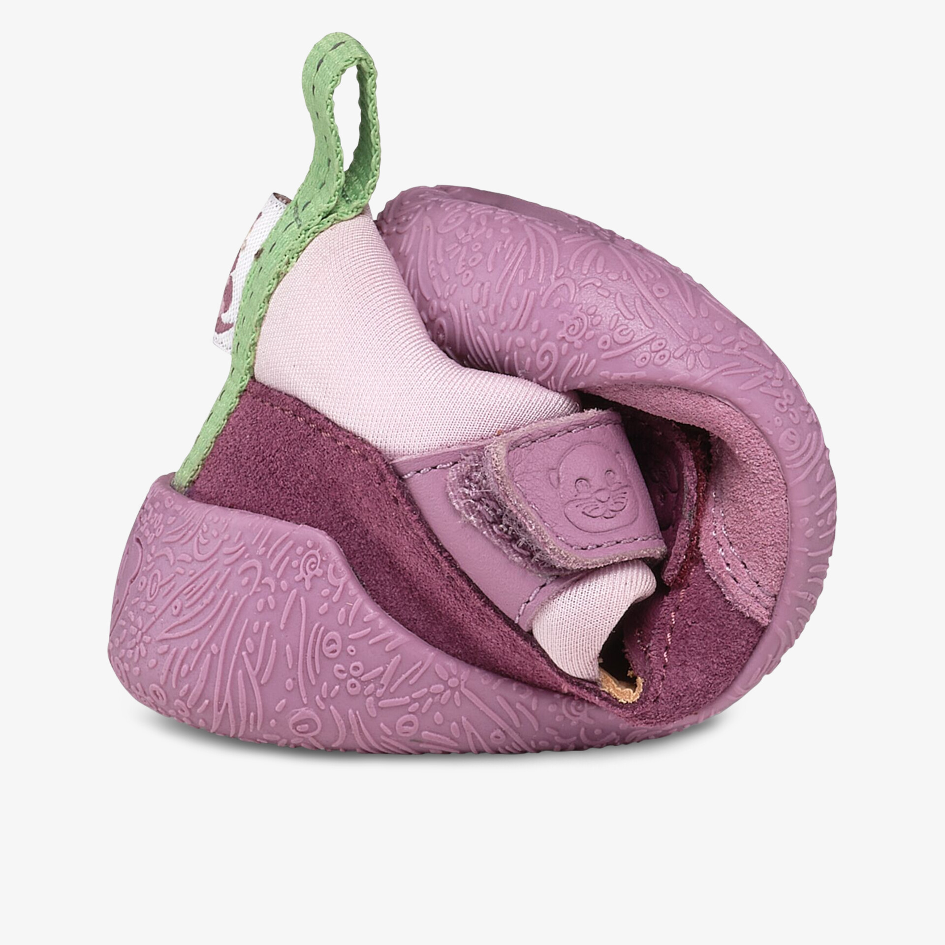 Flexibel faltbarer Schuh, weiches Material für hohen Tragekomfort und rutschfeste Sohle