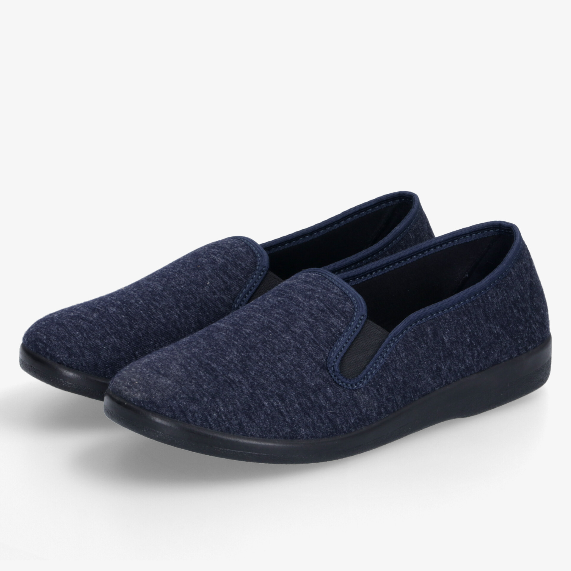 Bequemes blaues Hausschuhpaar mit weichem Stoff und rutschfester Sohle für komfortables Tragegefühl im Alltag