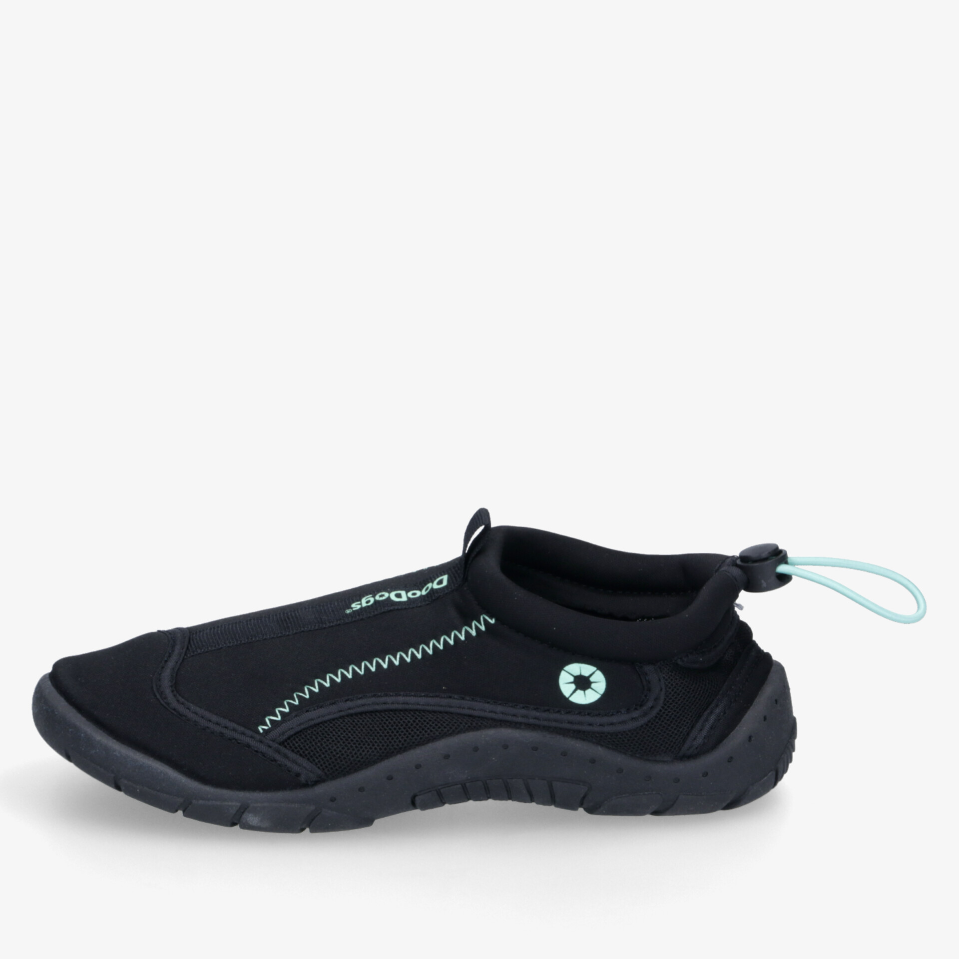 Sportlicher schwarzer Wasserschuh mit rutschfester Sohle und elastischem, flexiblem Material für optimalen Tragekomfort